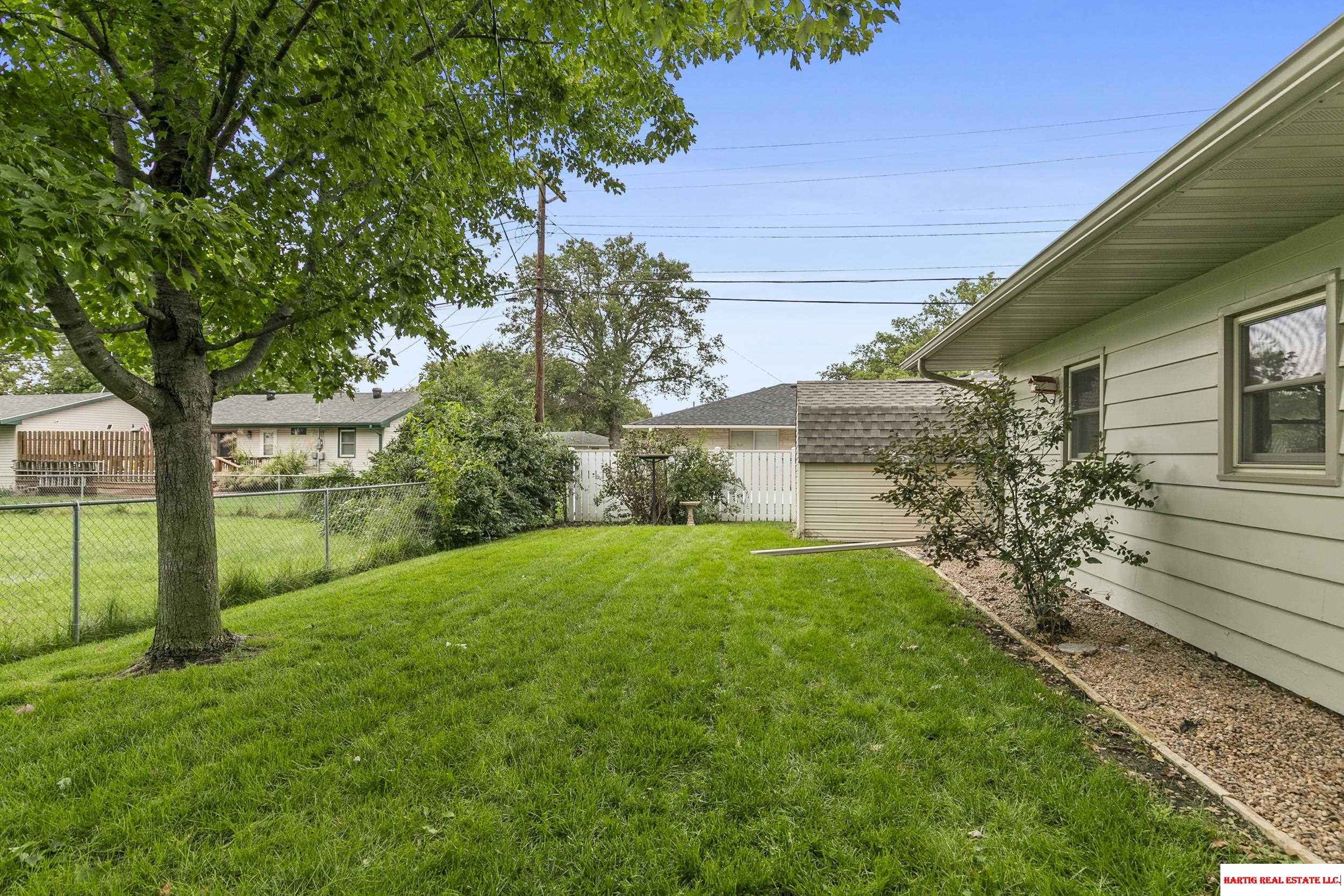 1718 Sara Road