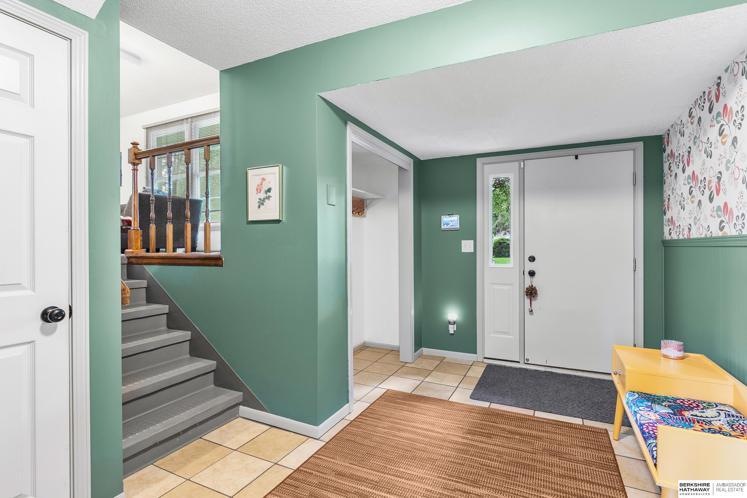 920 Lamplighter Lane
