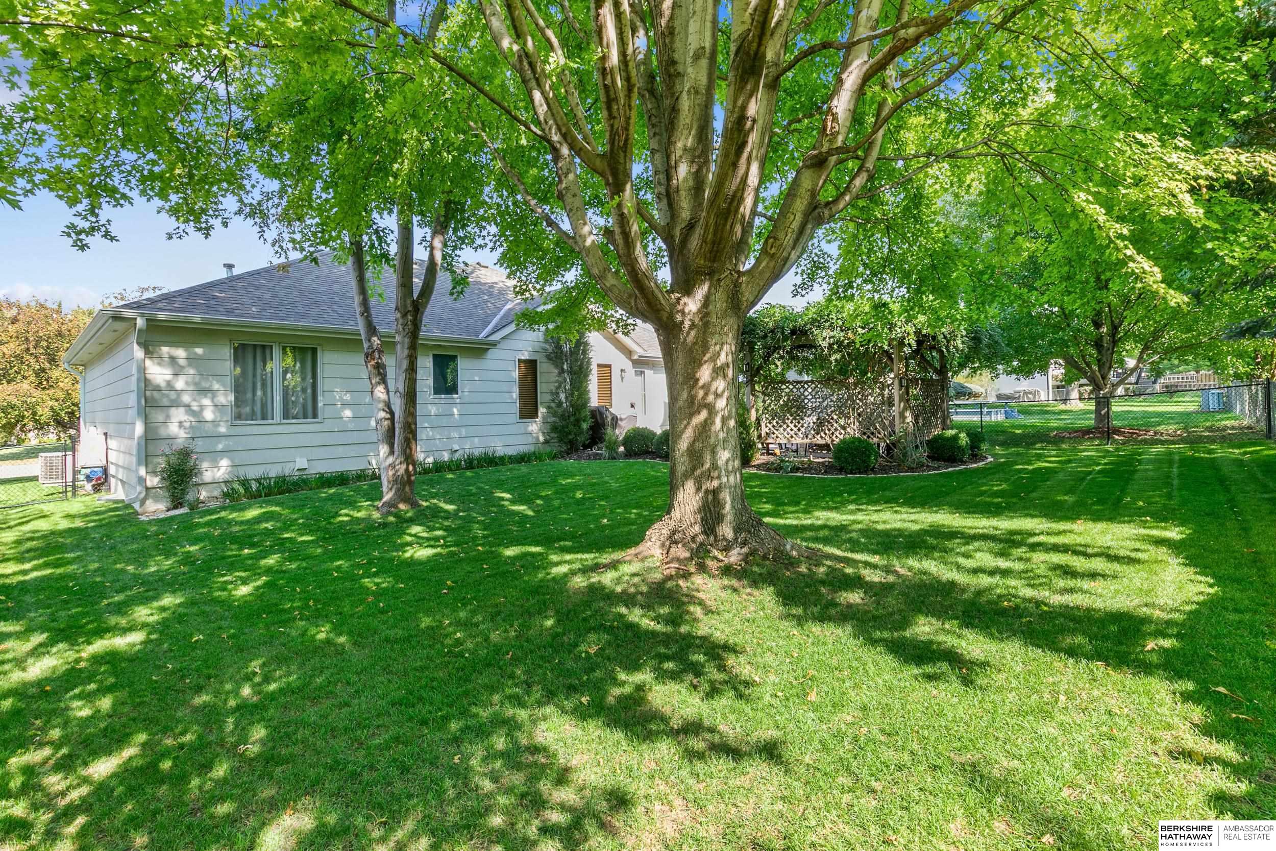 3711 San Mateo Lane