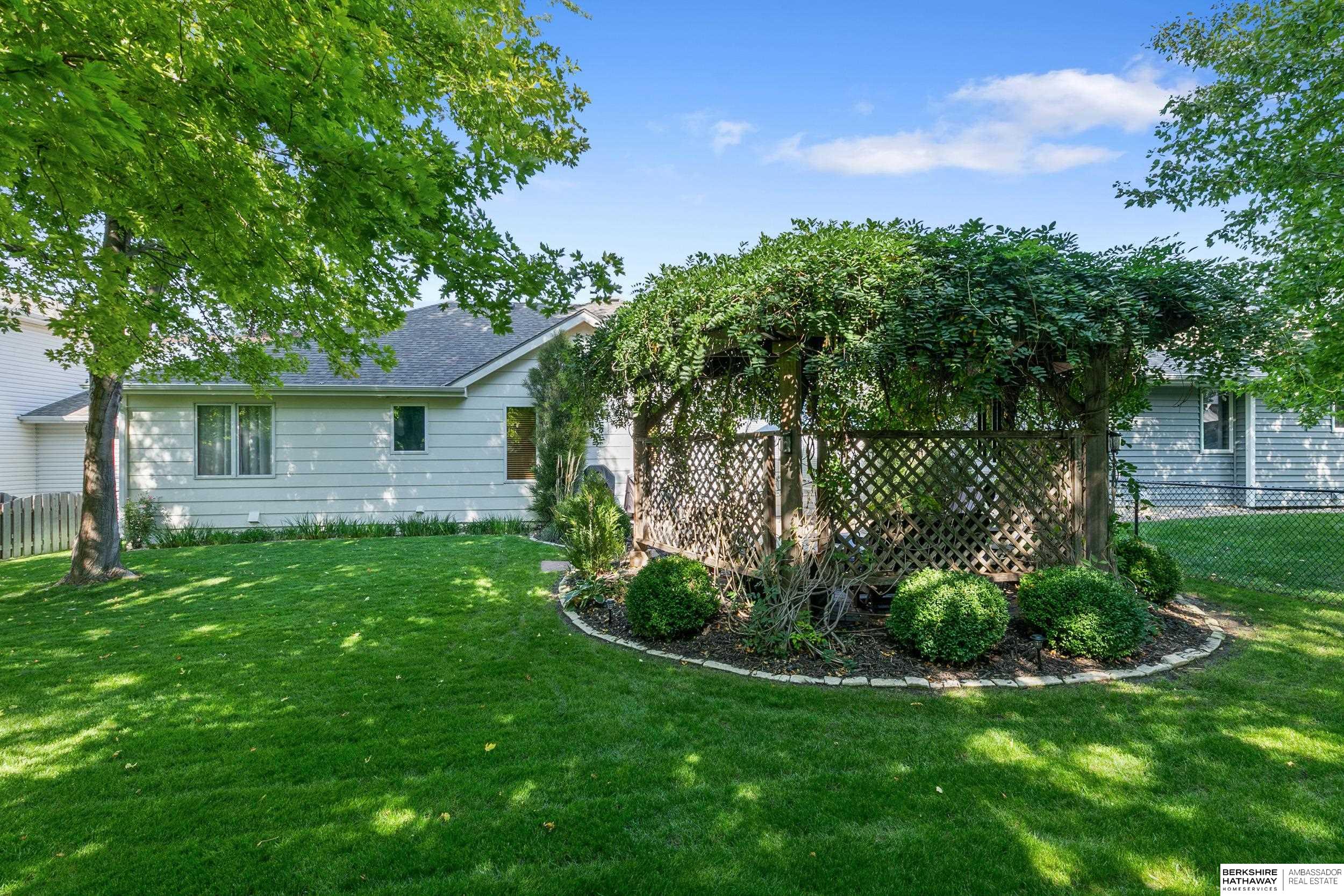 3711 San Mateo Lane