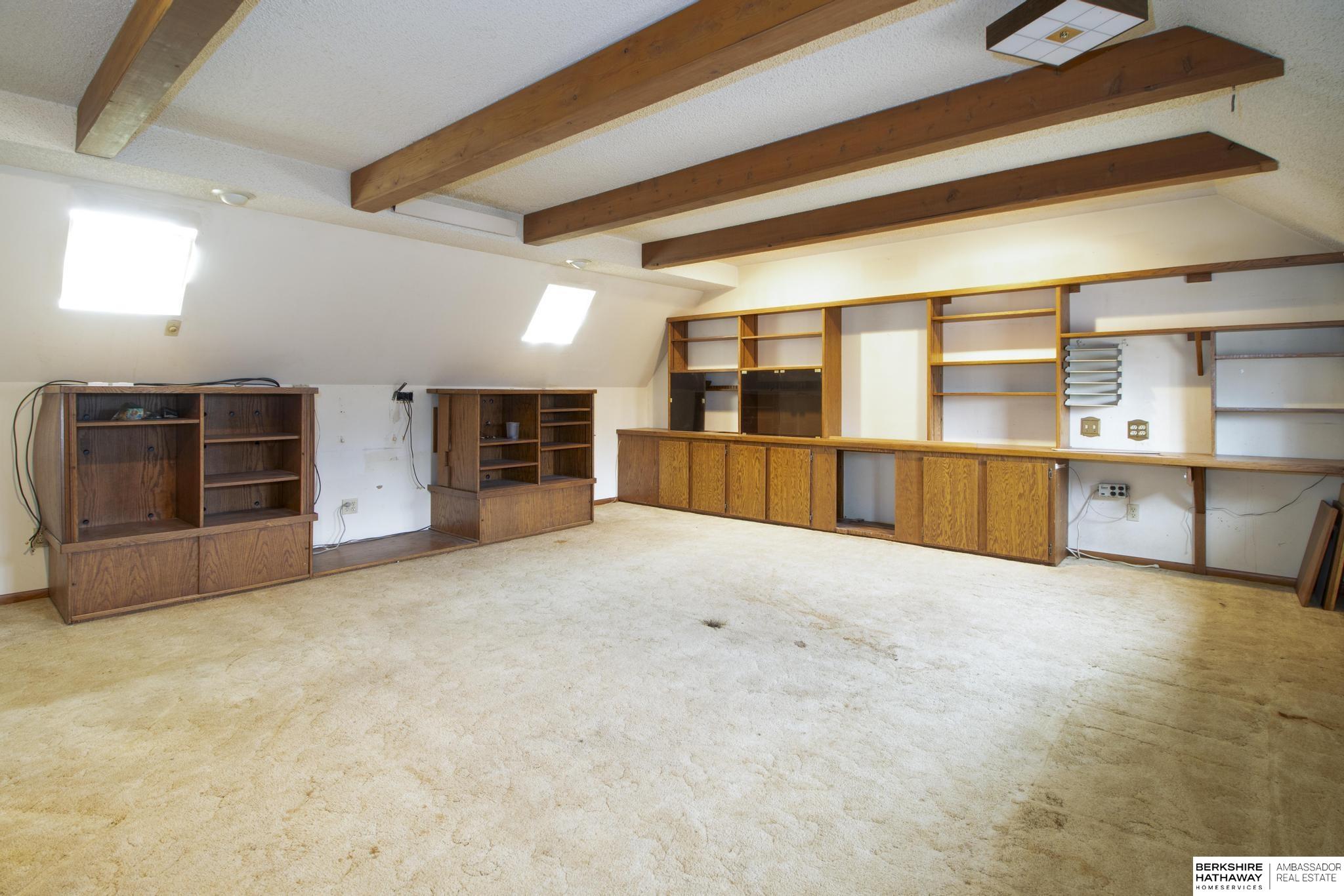 2909 Raymond Road