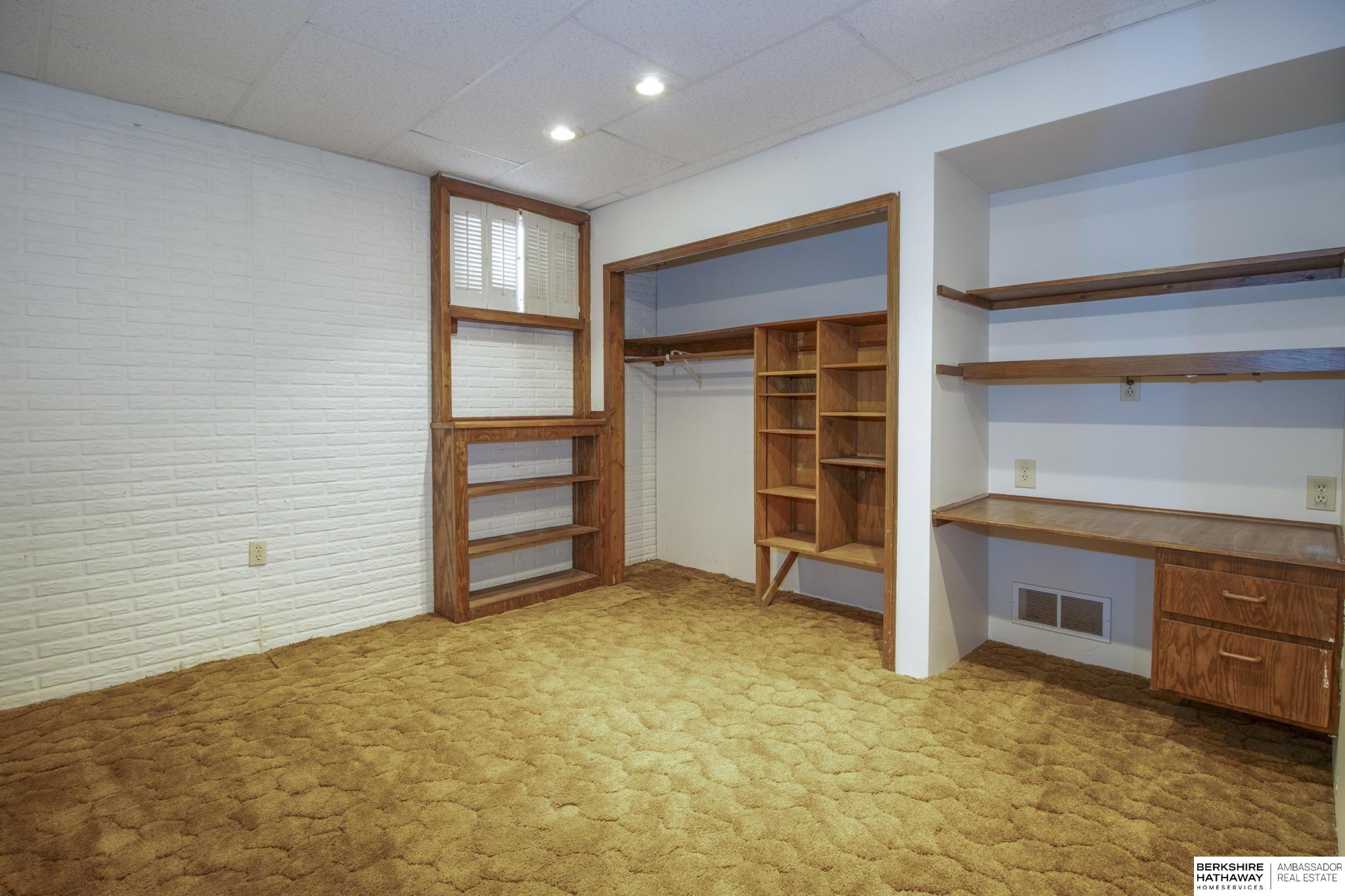 2909 Raymond Road
