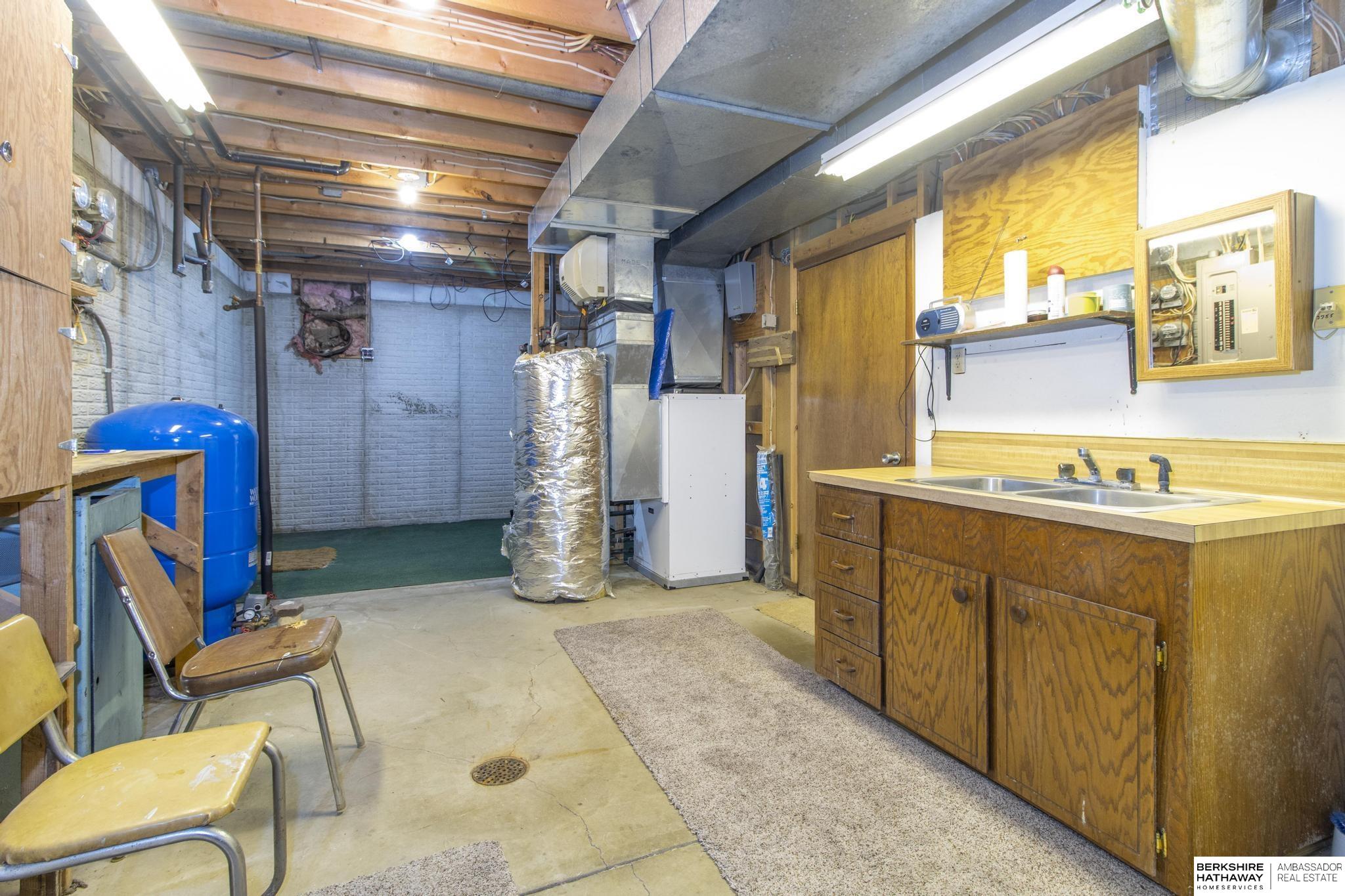 2909 Raymond Road