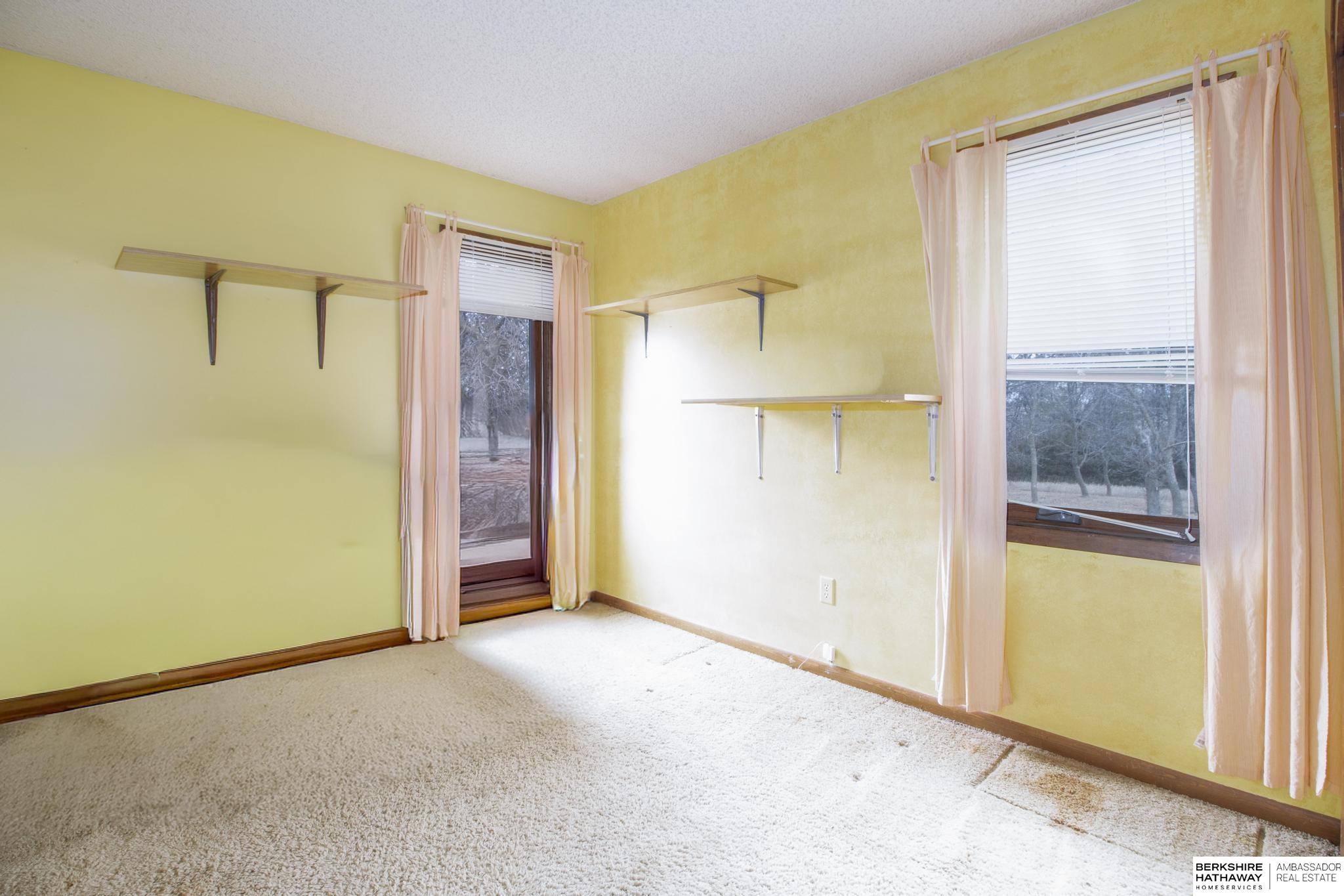 2909 Raymond Road