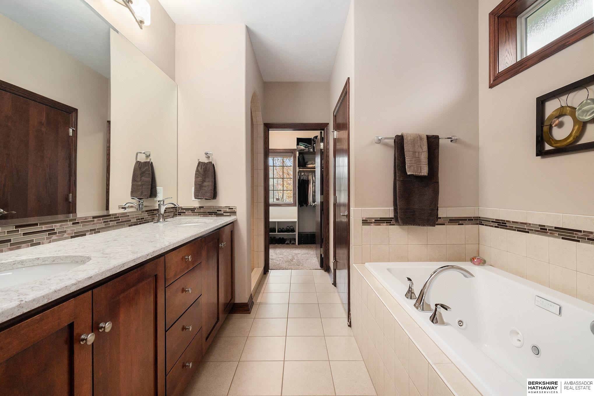 10908 S 175th Avenue