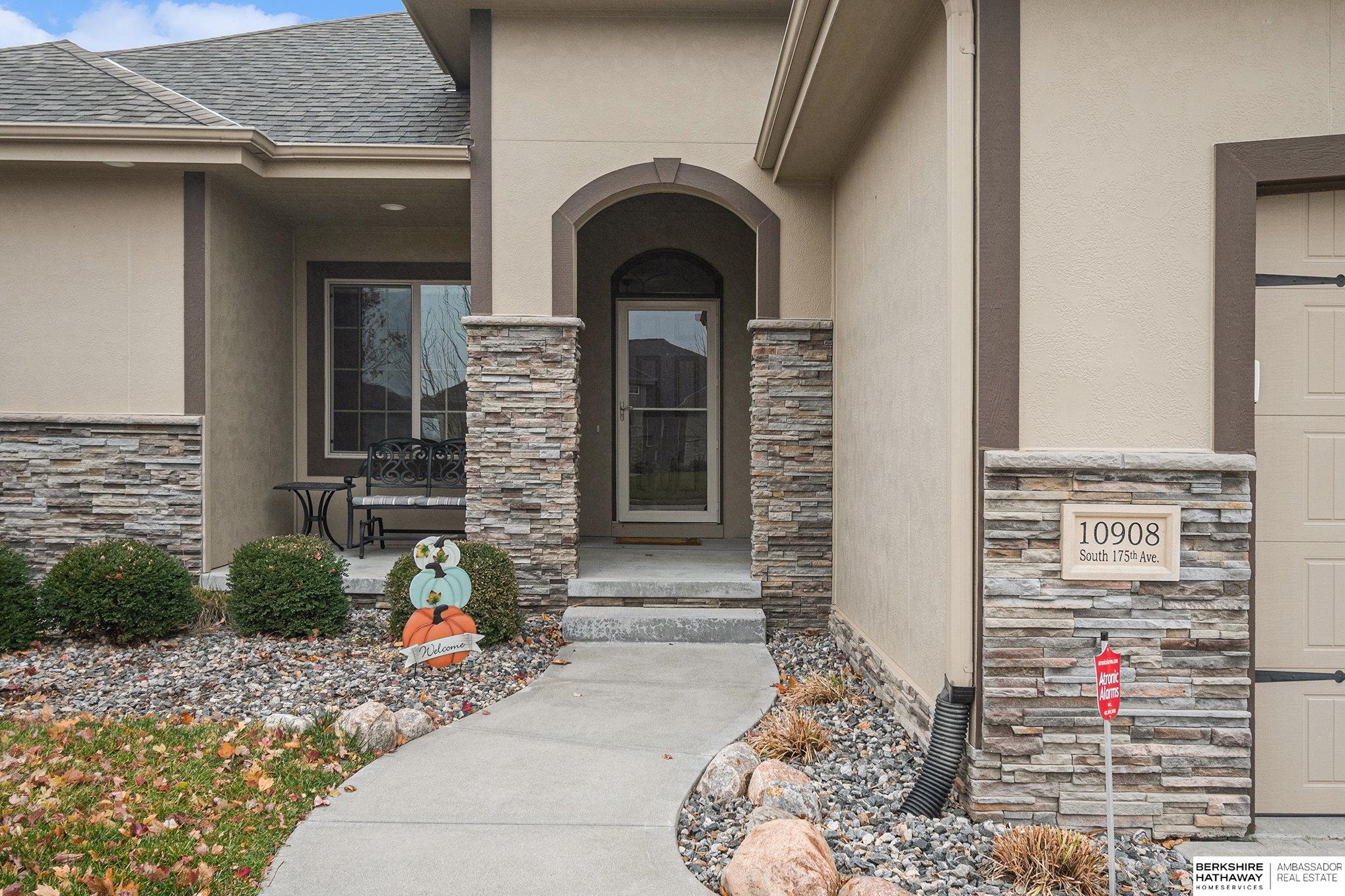 10908 S 175th Avenue