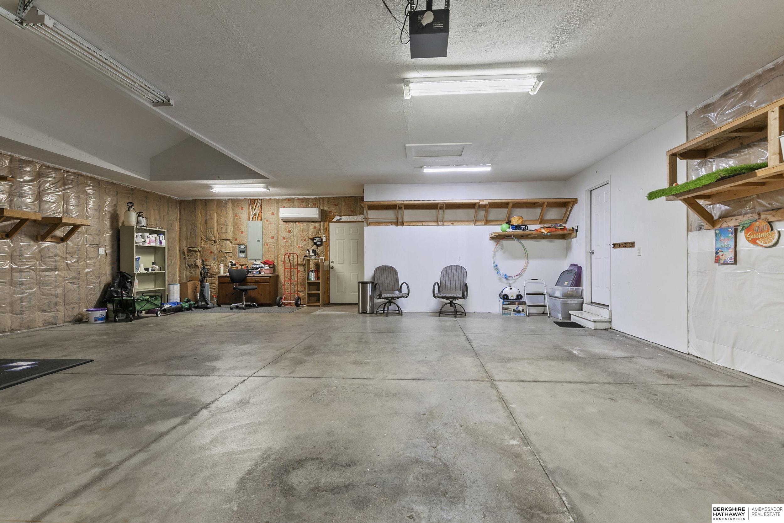 9040 Berg Drive