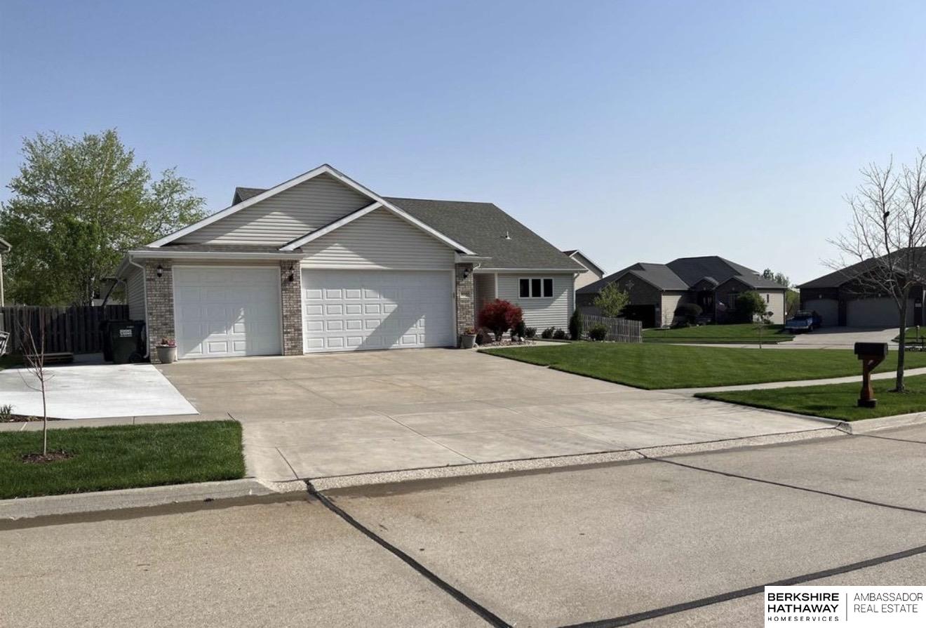 9040 Berg Drive