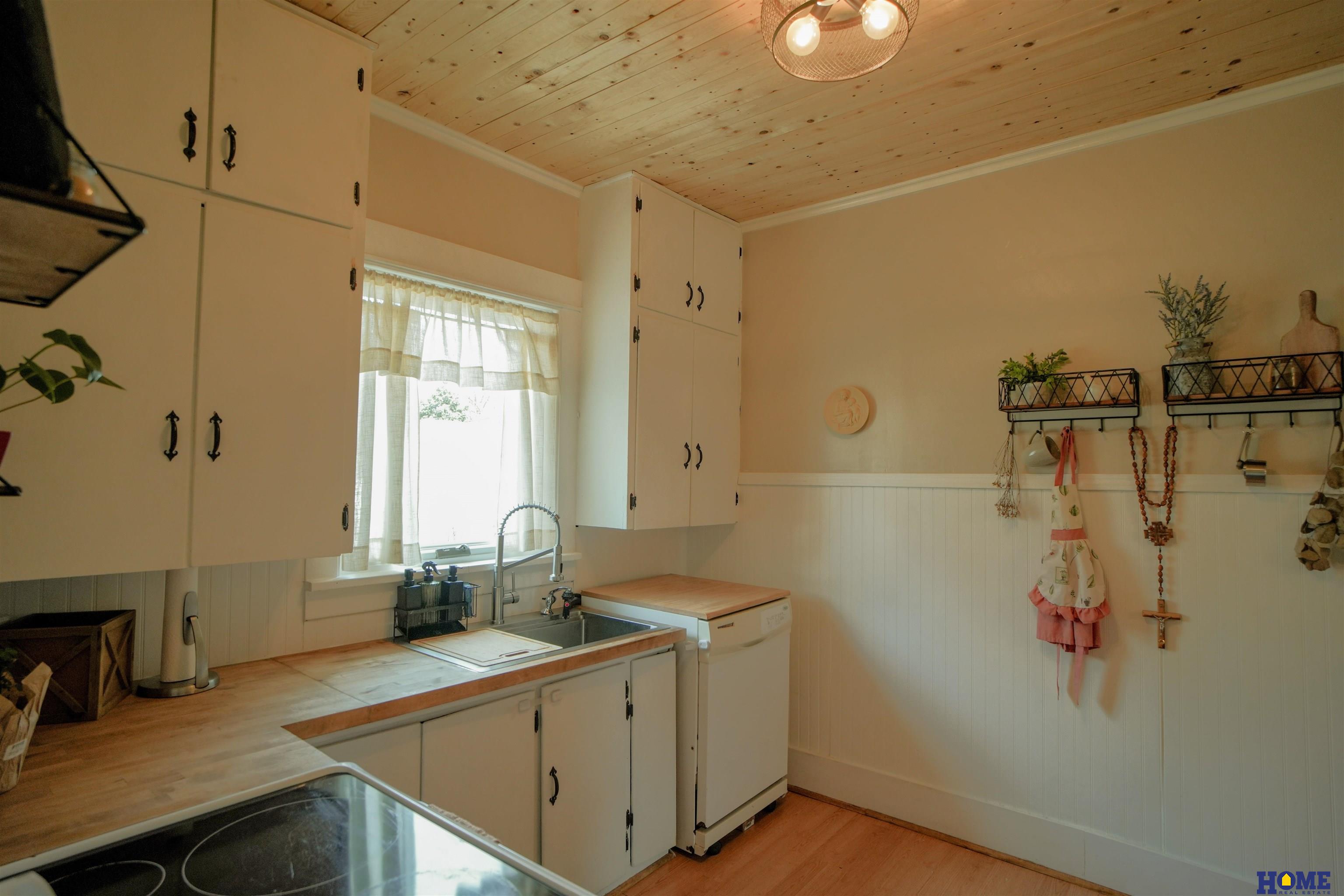744 S 32nd Street