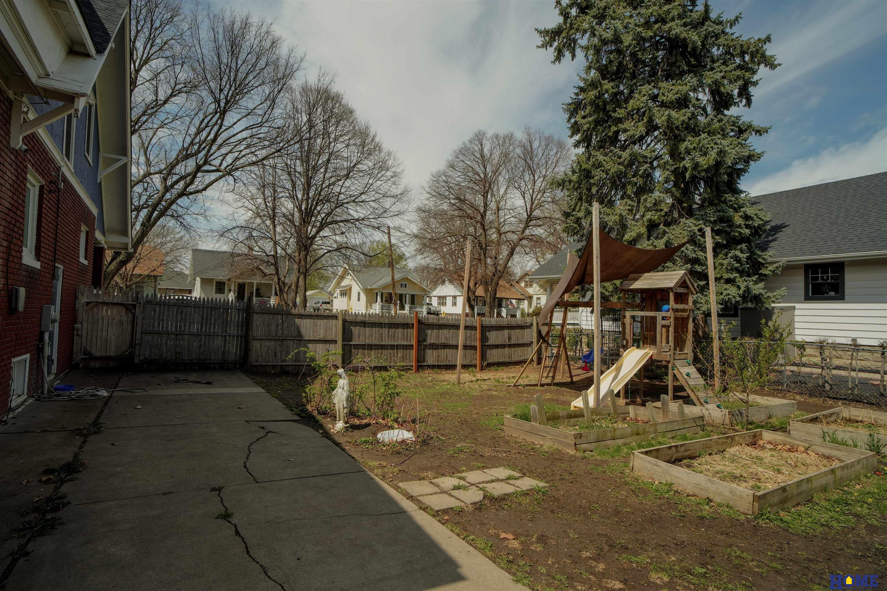 744 S 32nd Street
