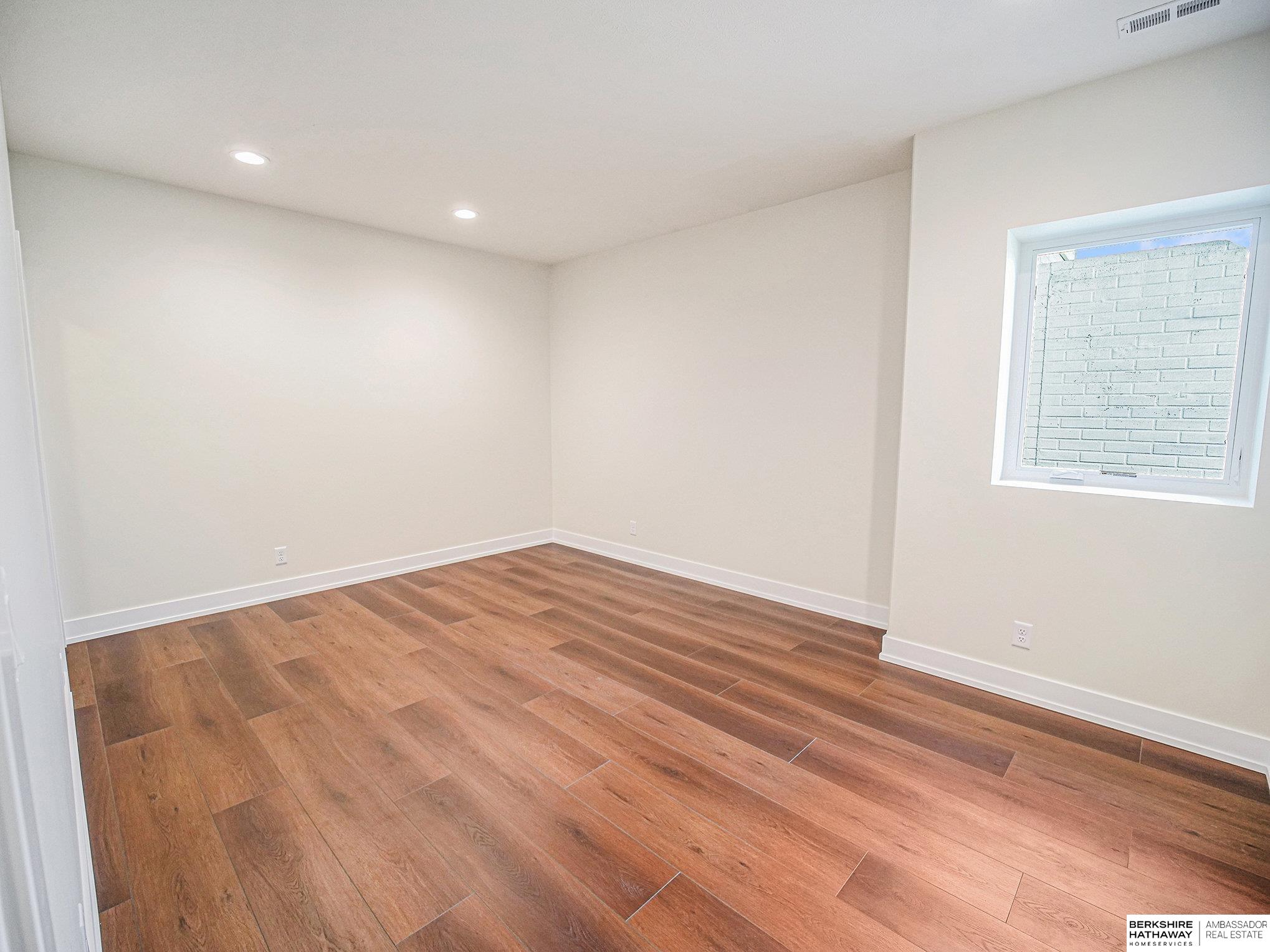8910 Dragonfly Lane