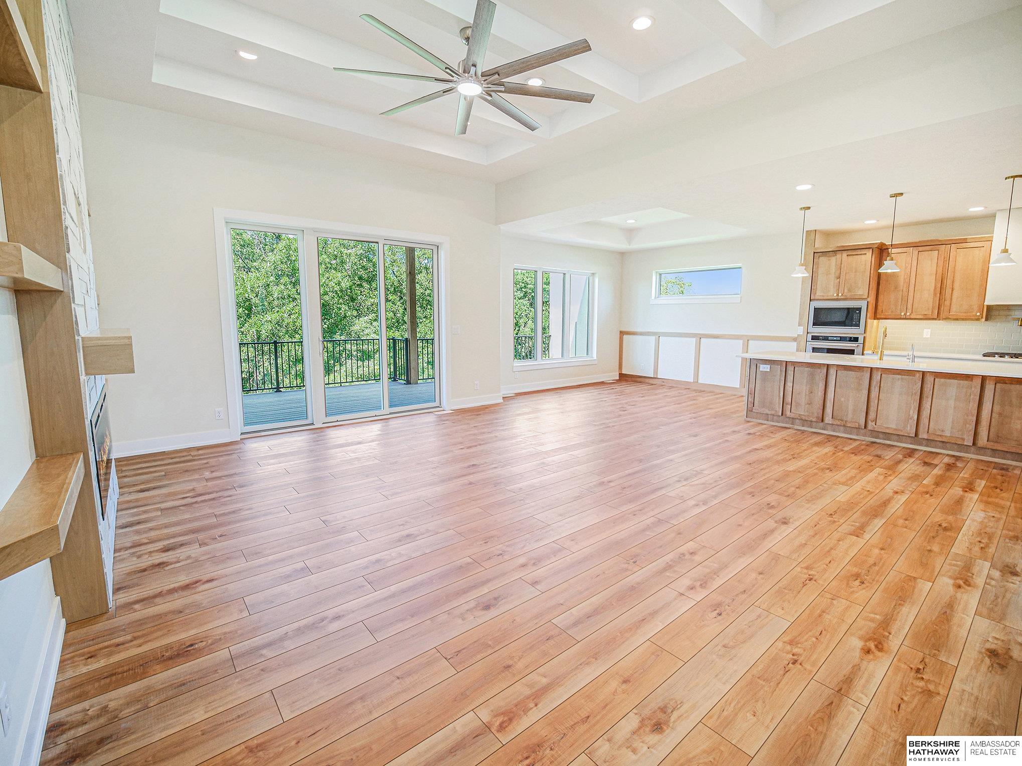 8910 Dragonfly Lane