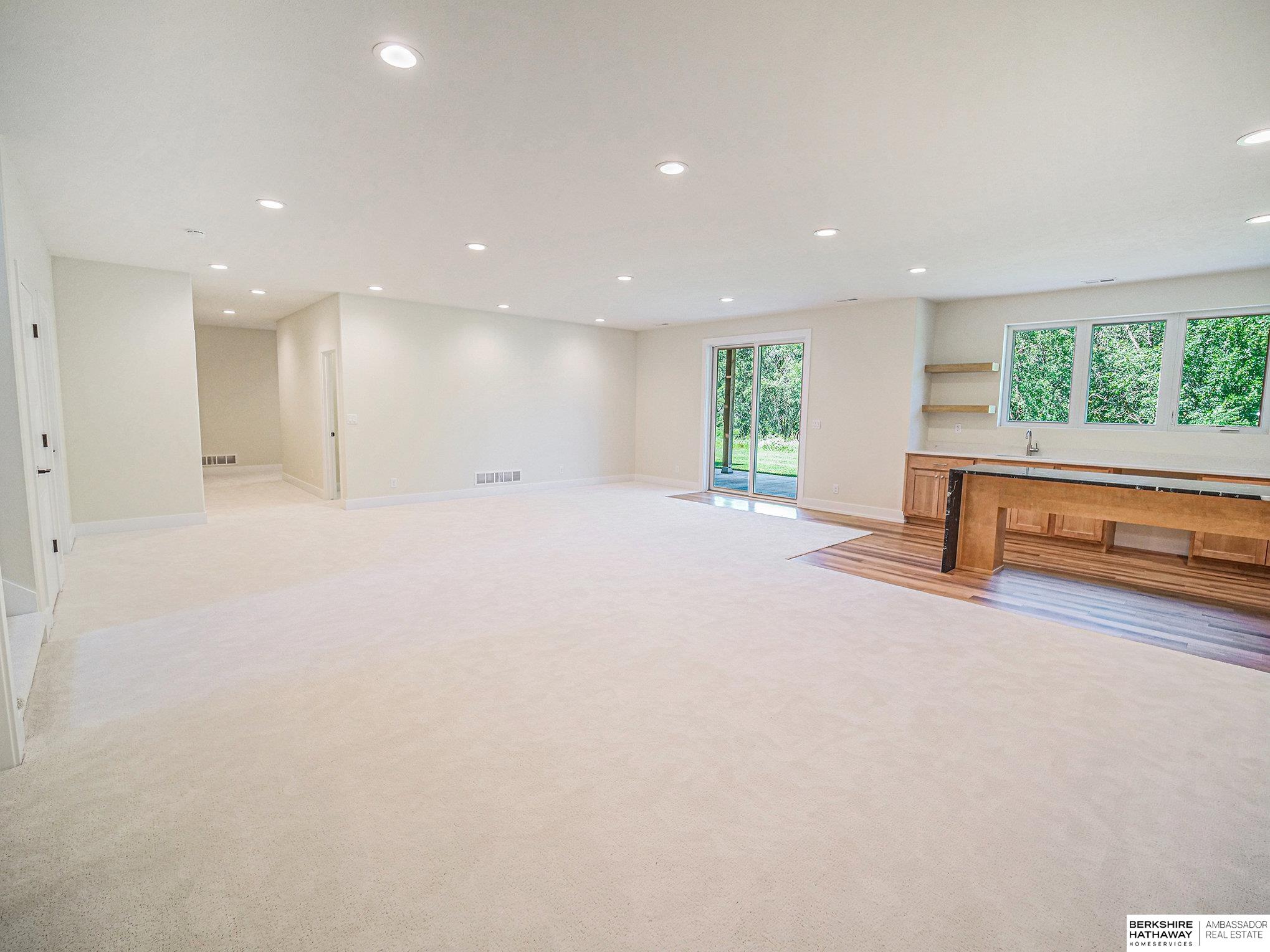 8910 Dragonfly Lane