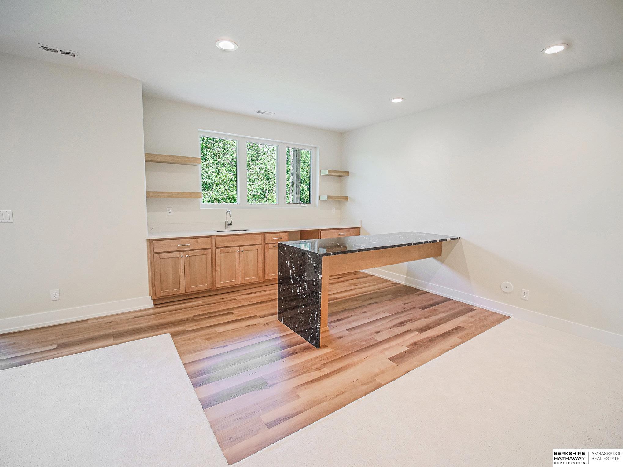 8910 Dragonfly Lane