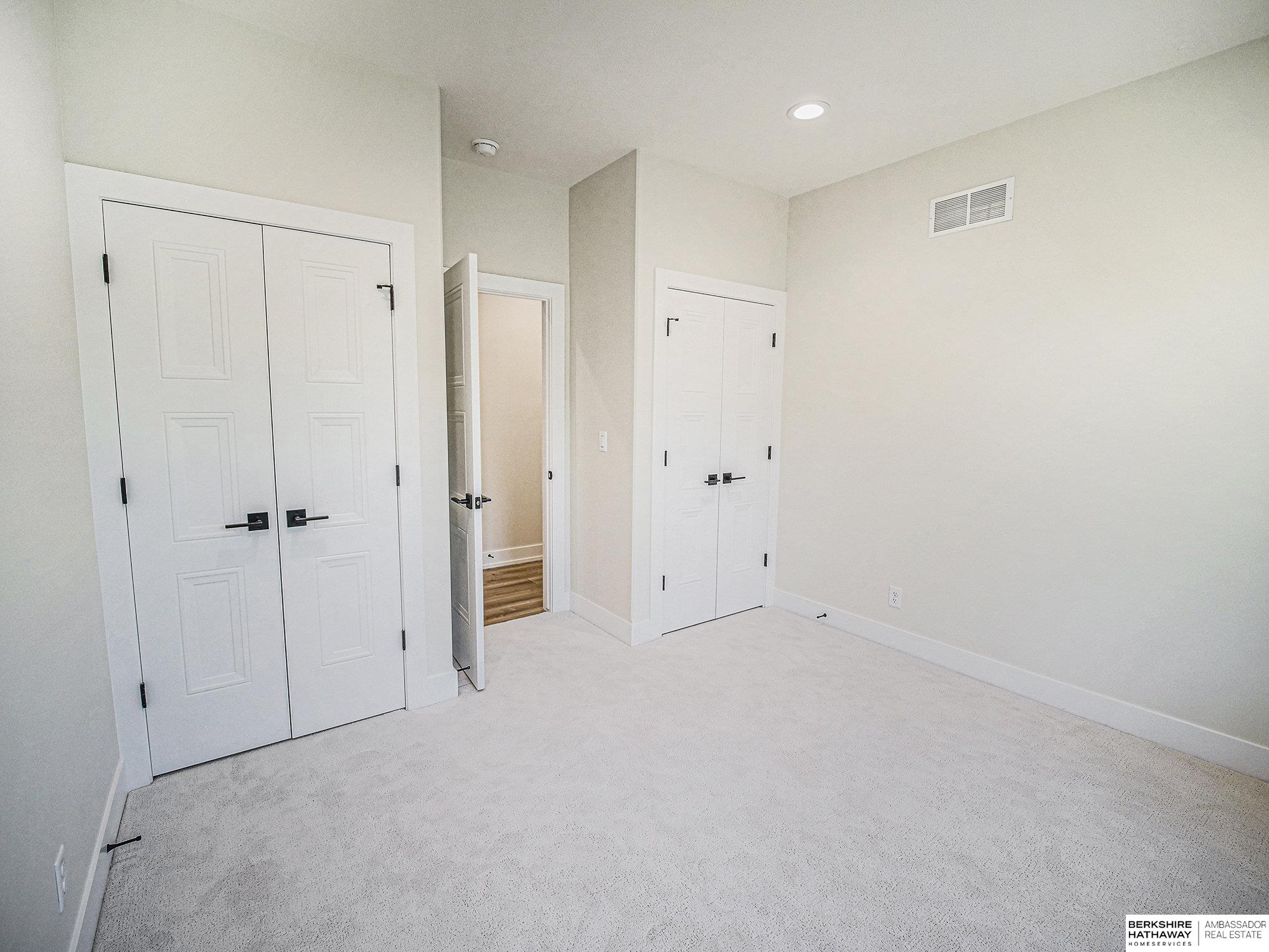8910 Dragonfly Lane