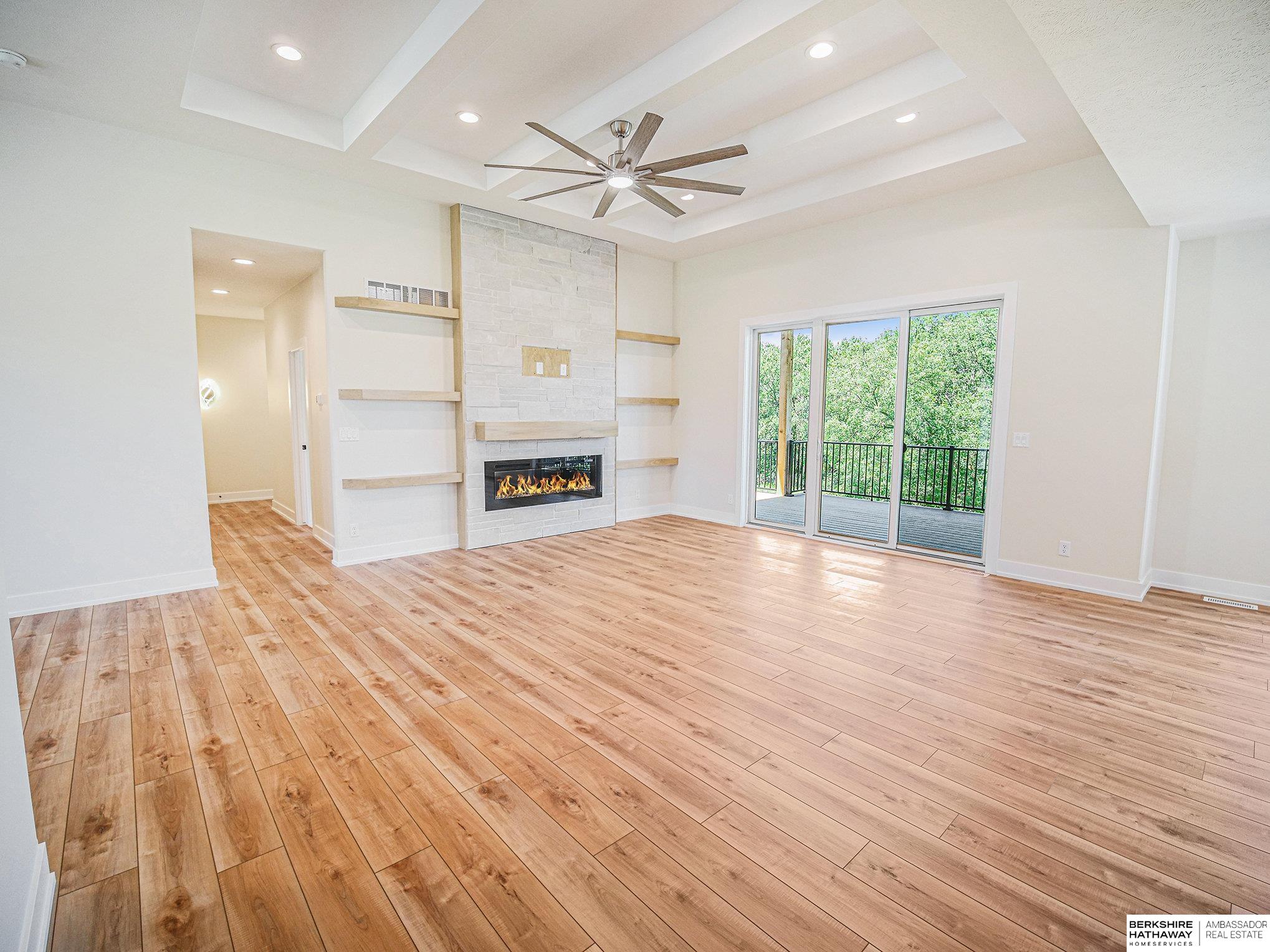 8910 Dragonfly Lane