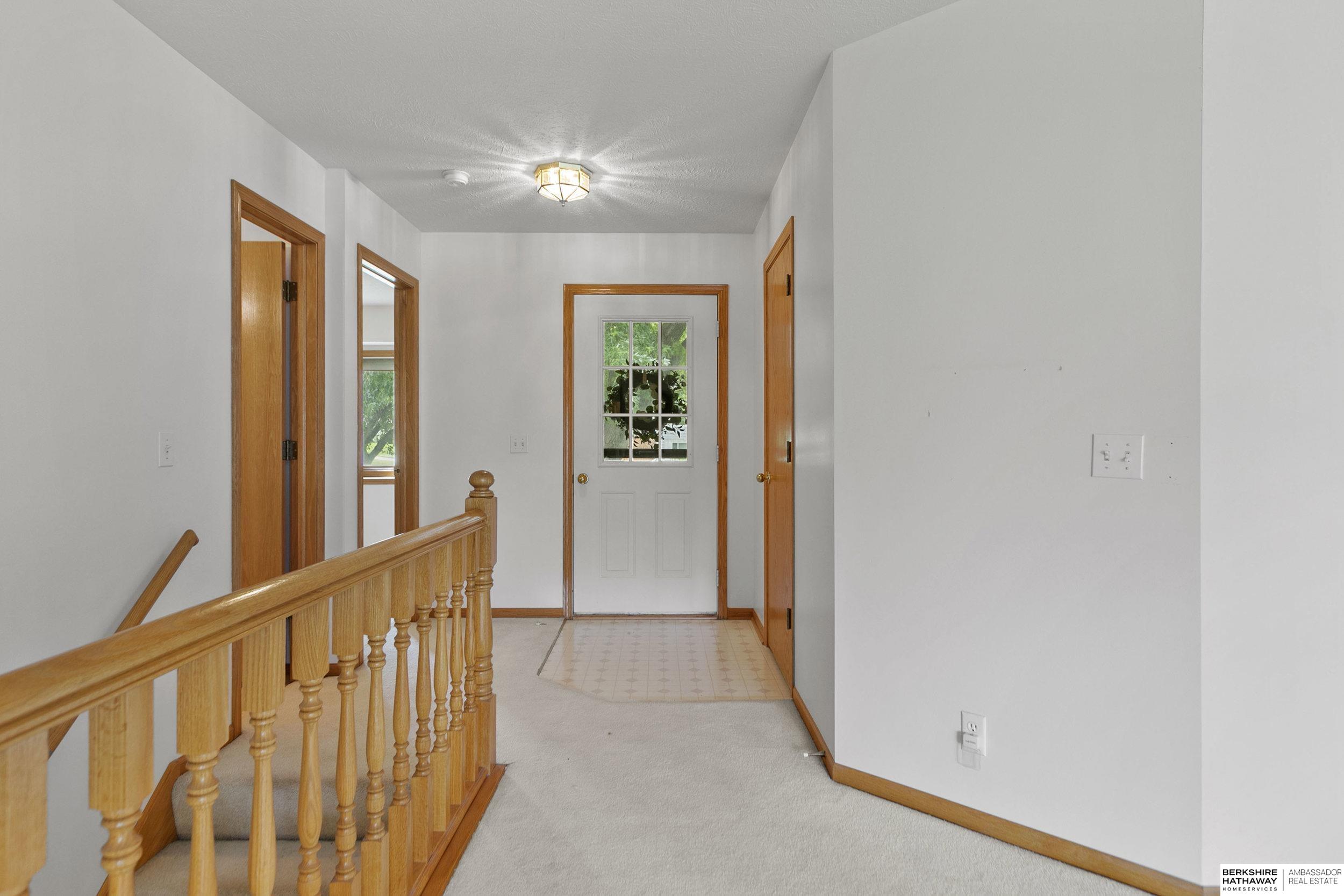 5320 NW Tudor Lane