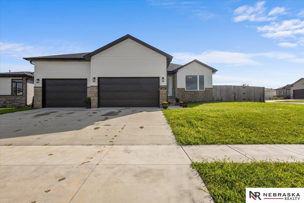 3345 N 92nd Street