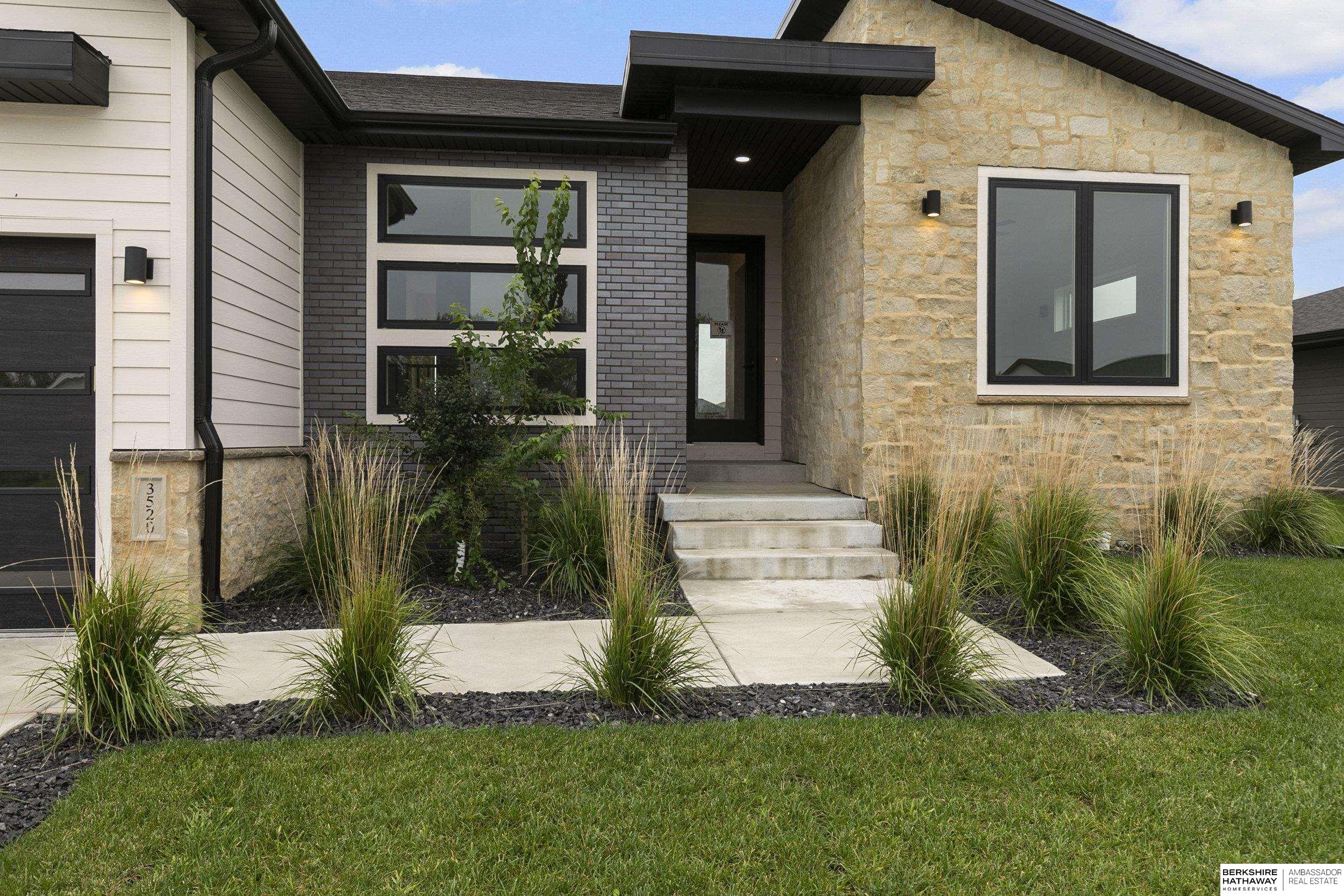 3520 Tree Line Drive