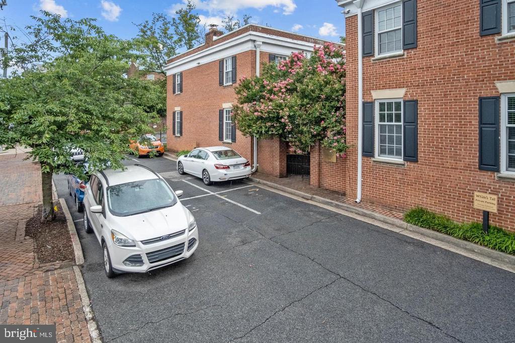 220 N SAINT ASAPH STREET 20