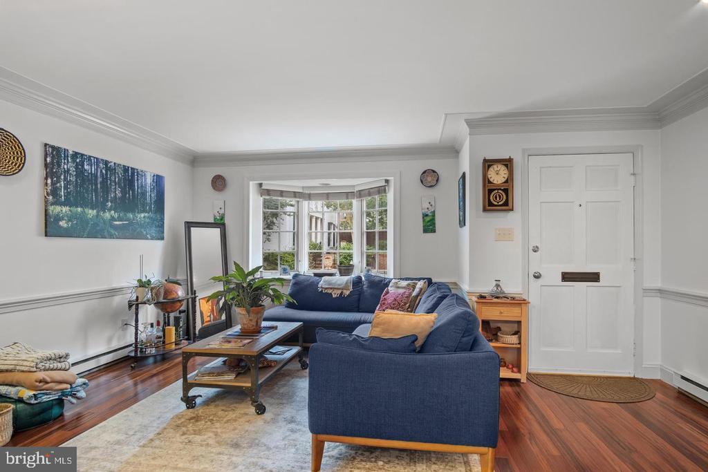 220 N SAINT ASAPH STREET 20