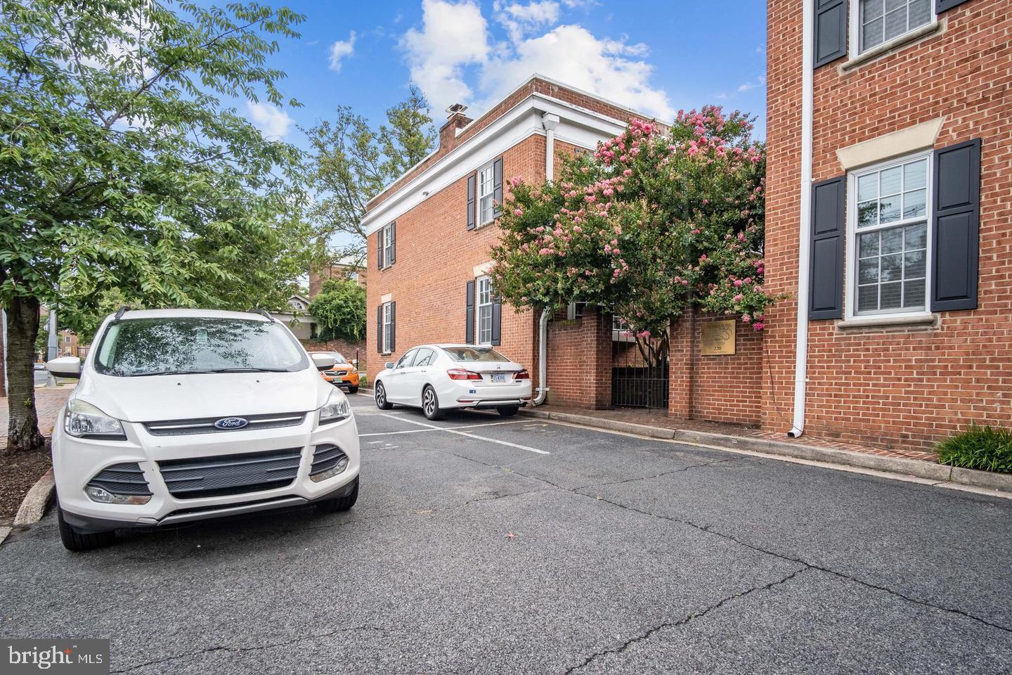 220 N SAINT ASAPH STREET 20