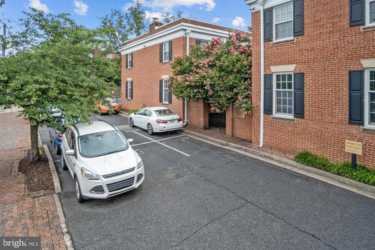 220 N SAINT ASAPH STREET 20