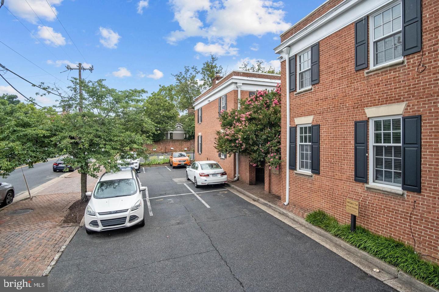 220 N SAINT ASAPH STREET 20