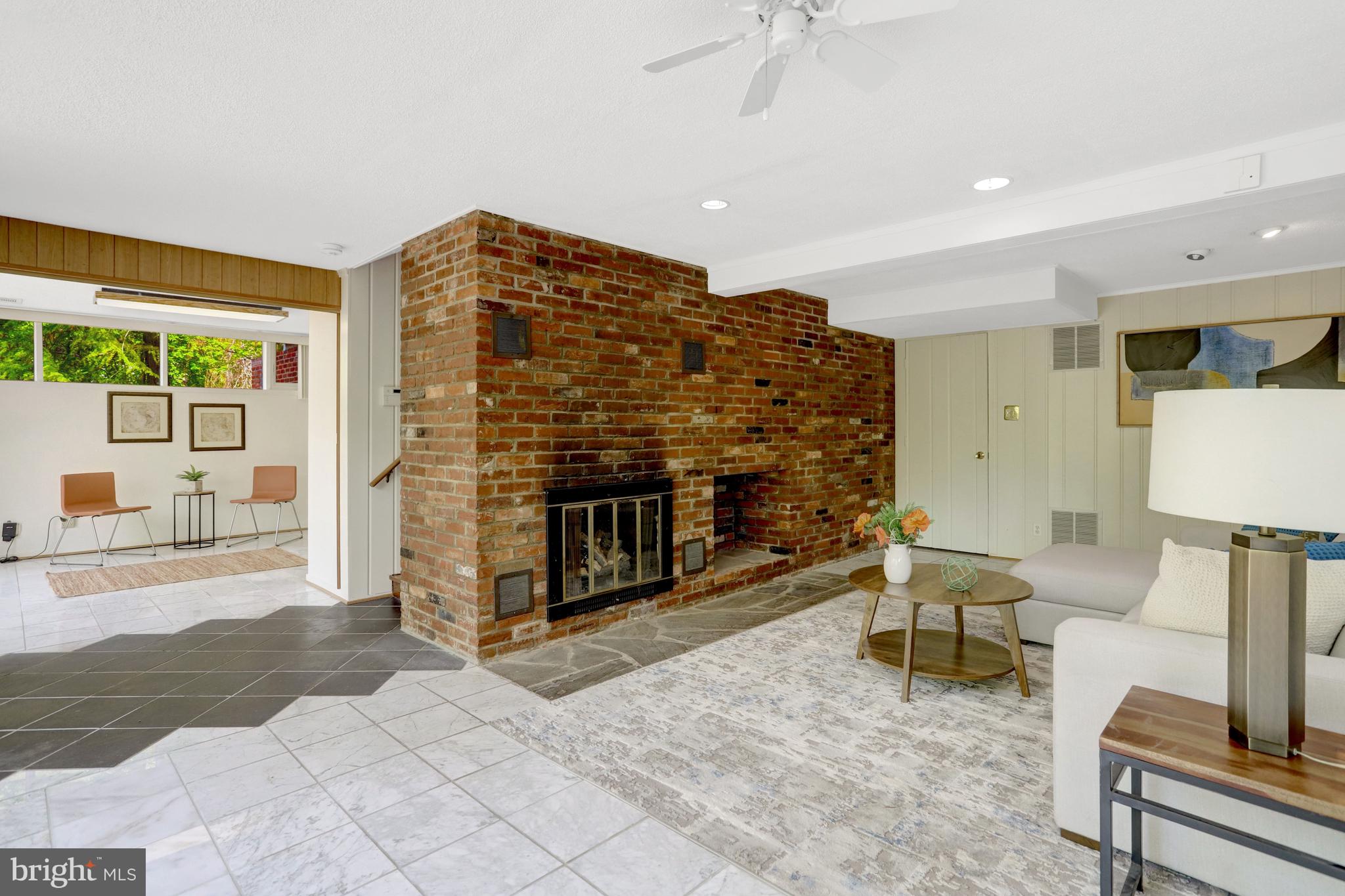 7413 Rebecca Dr