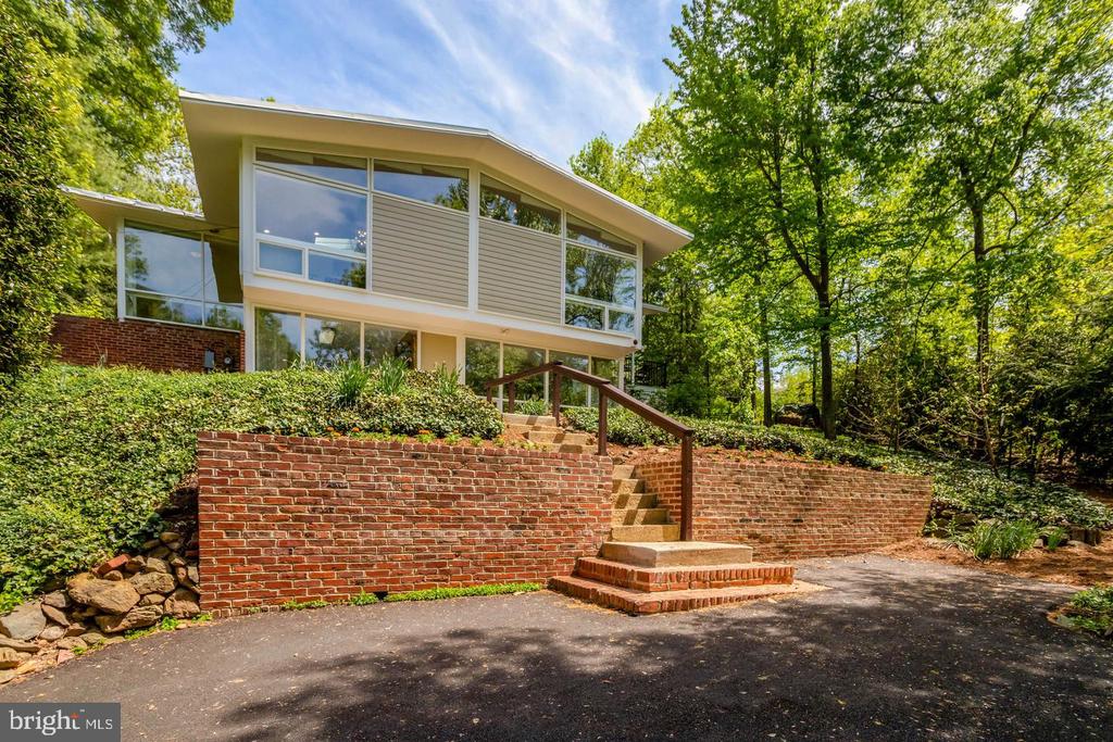 7413 REBECCA DRIVE