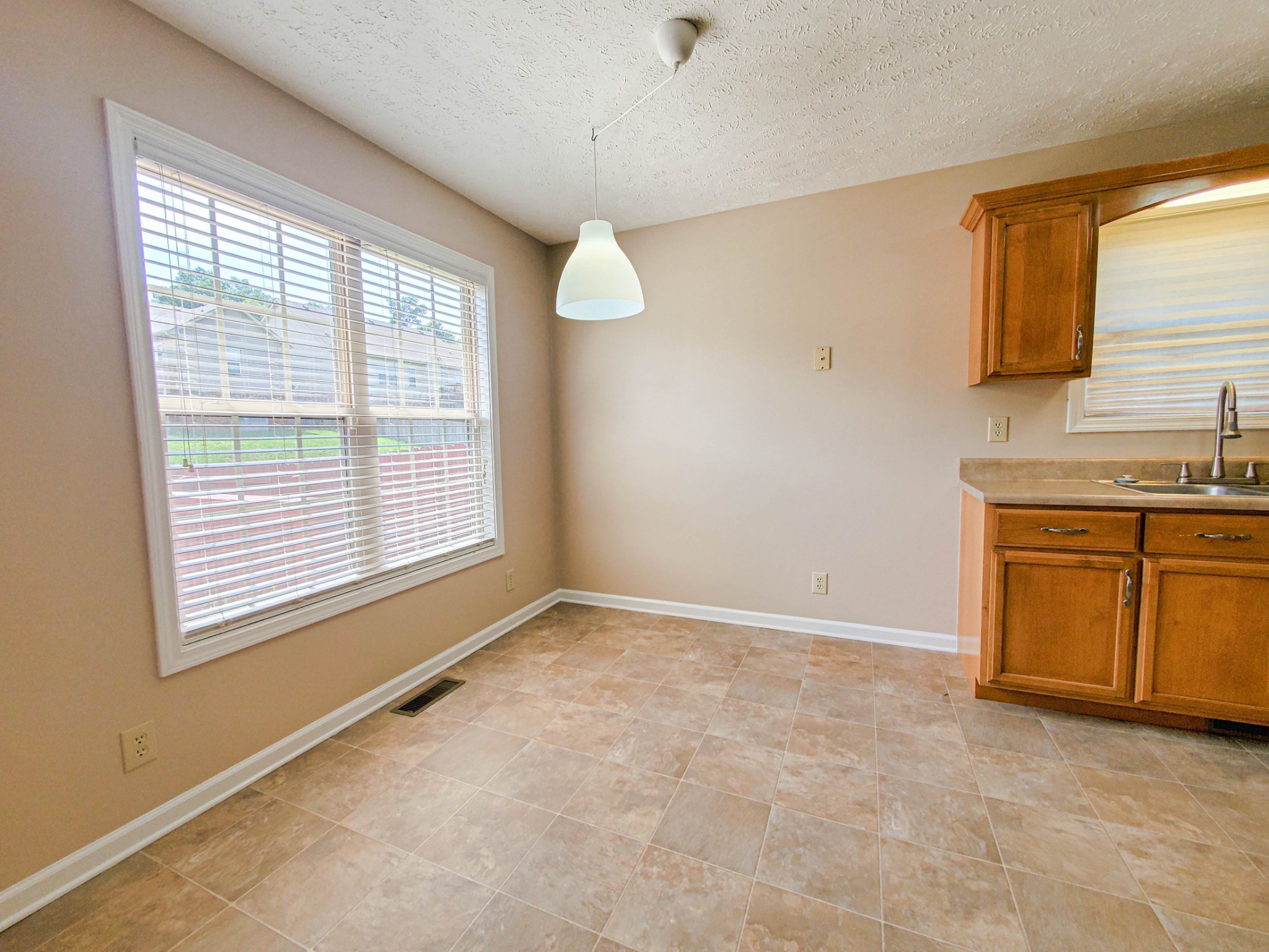 625 Wolfchase Dr