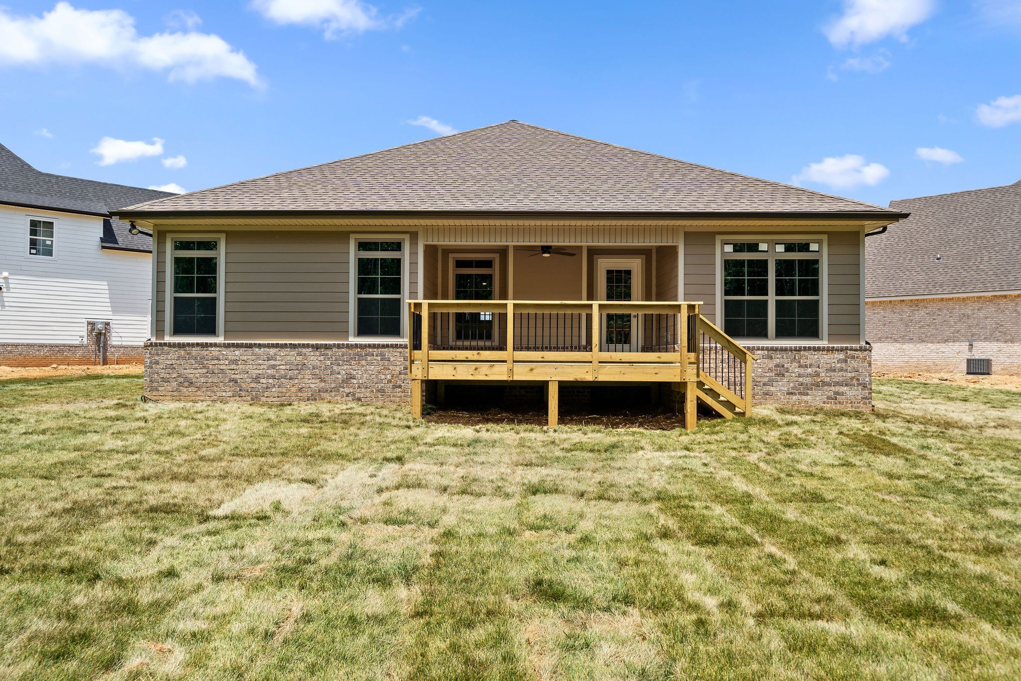1604 Collins View Way