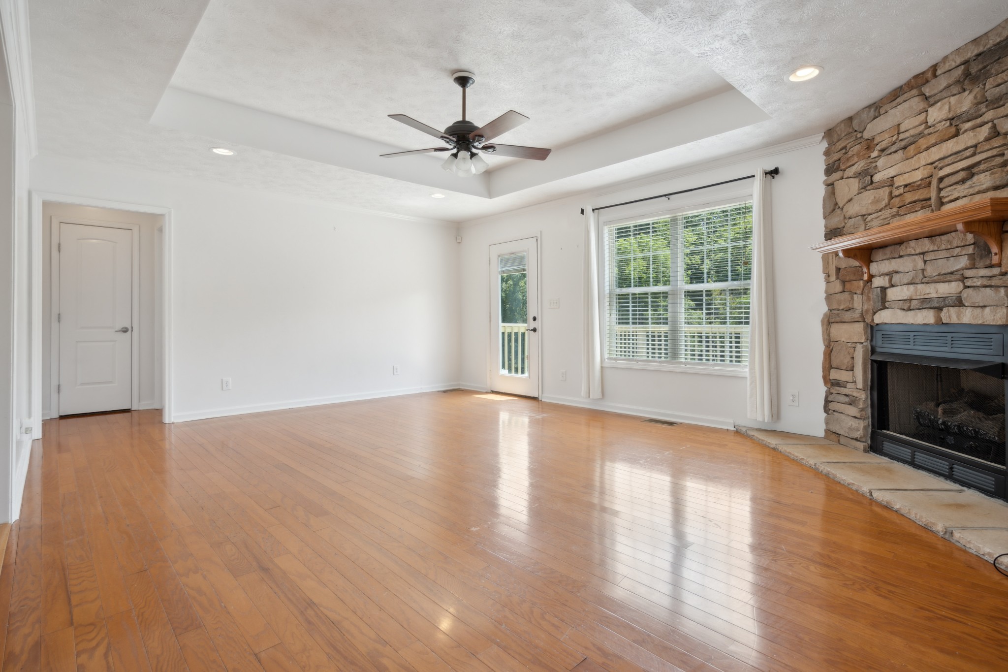 492 Comanche Ct