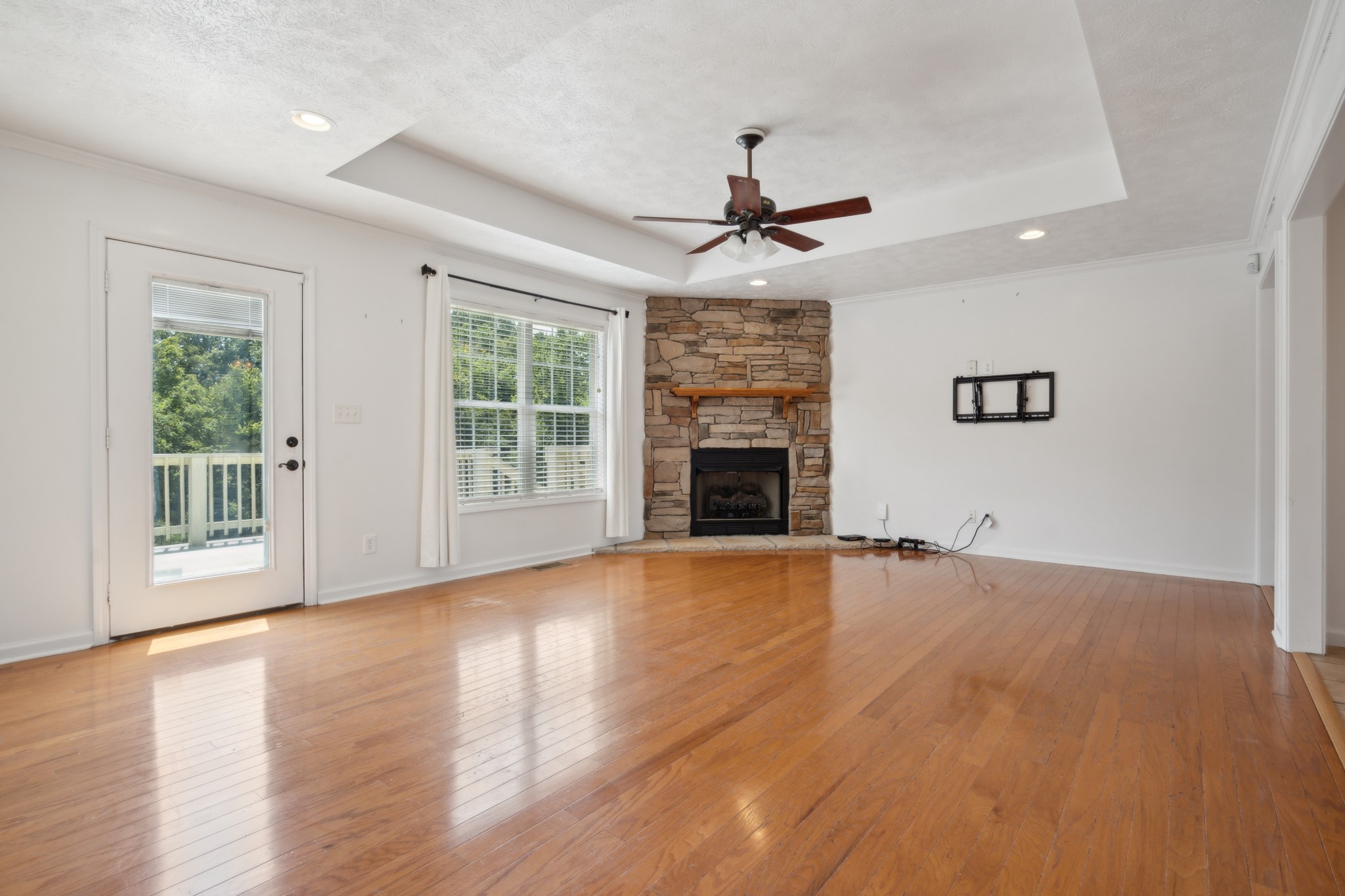 492 Comanche Ct