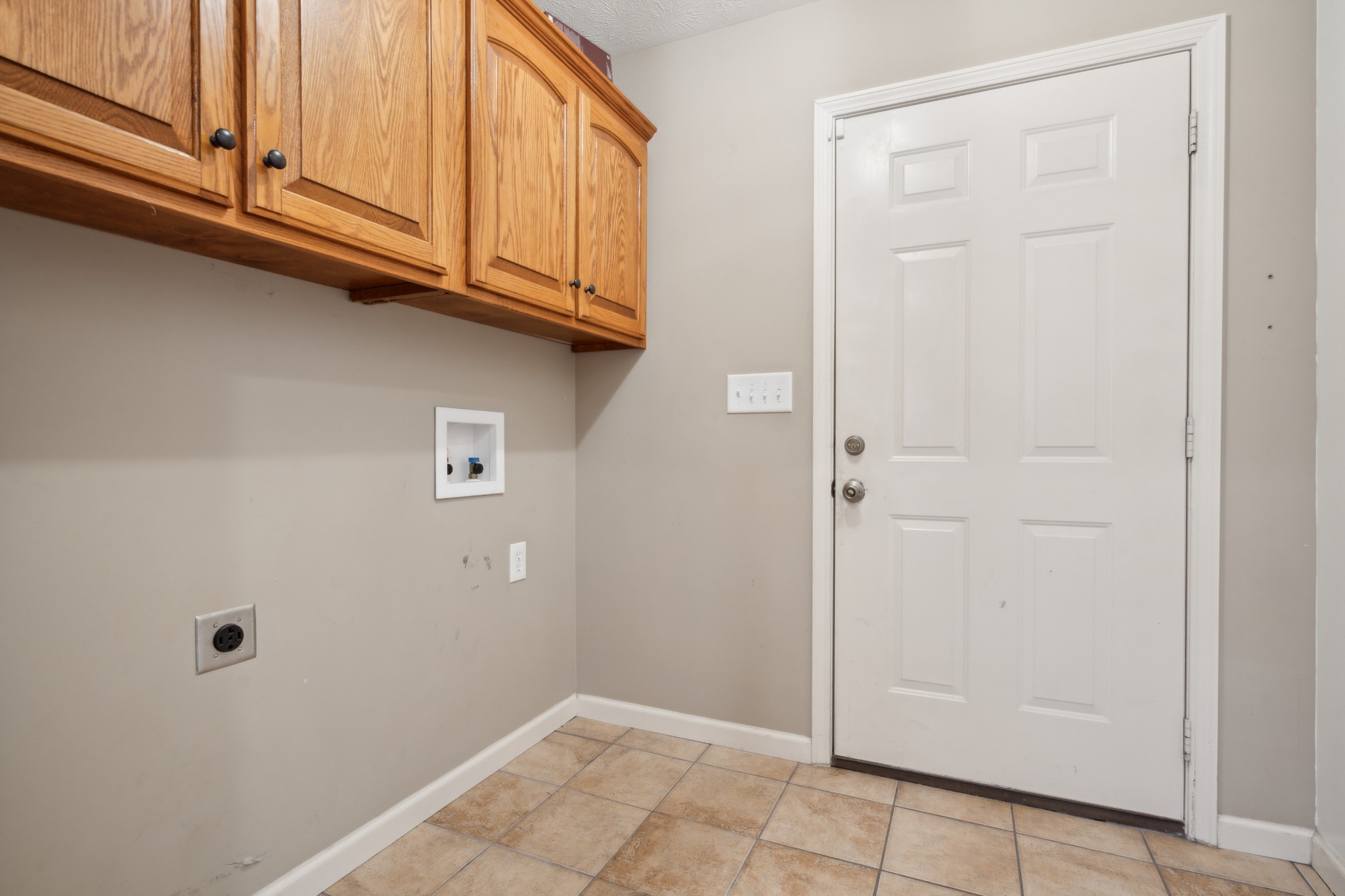 492 Comanche Ct