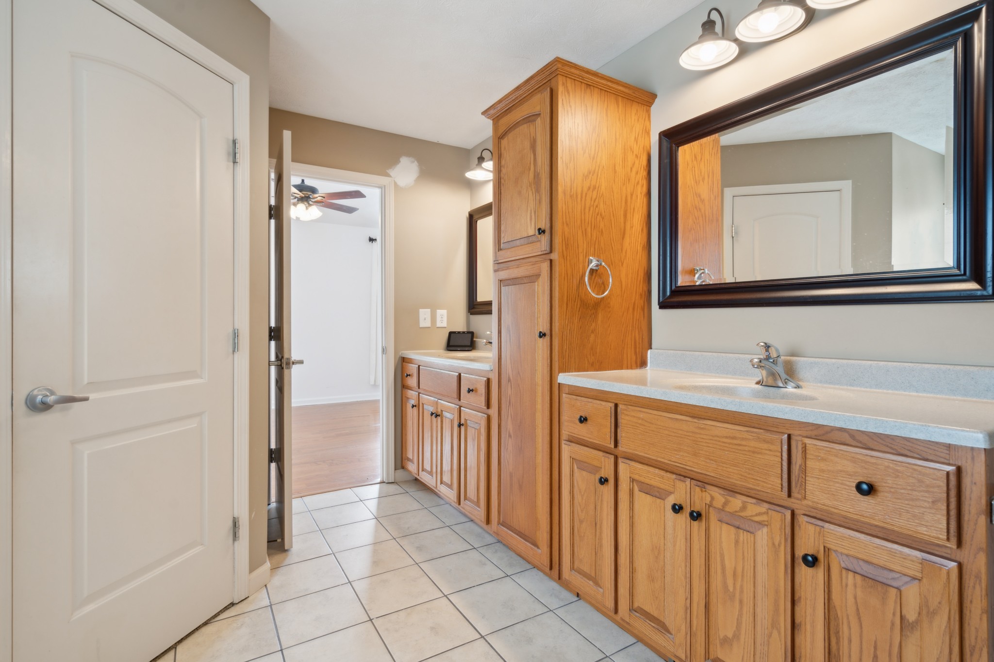 492 Comanche Ct