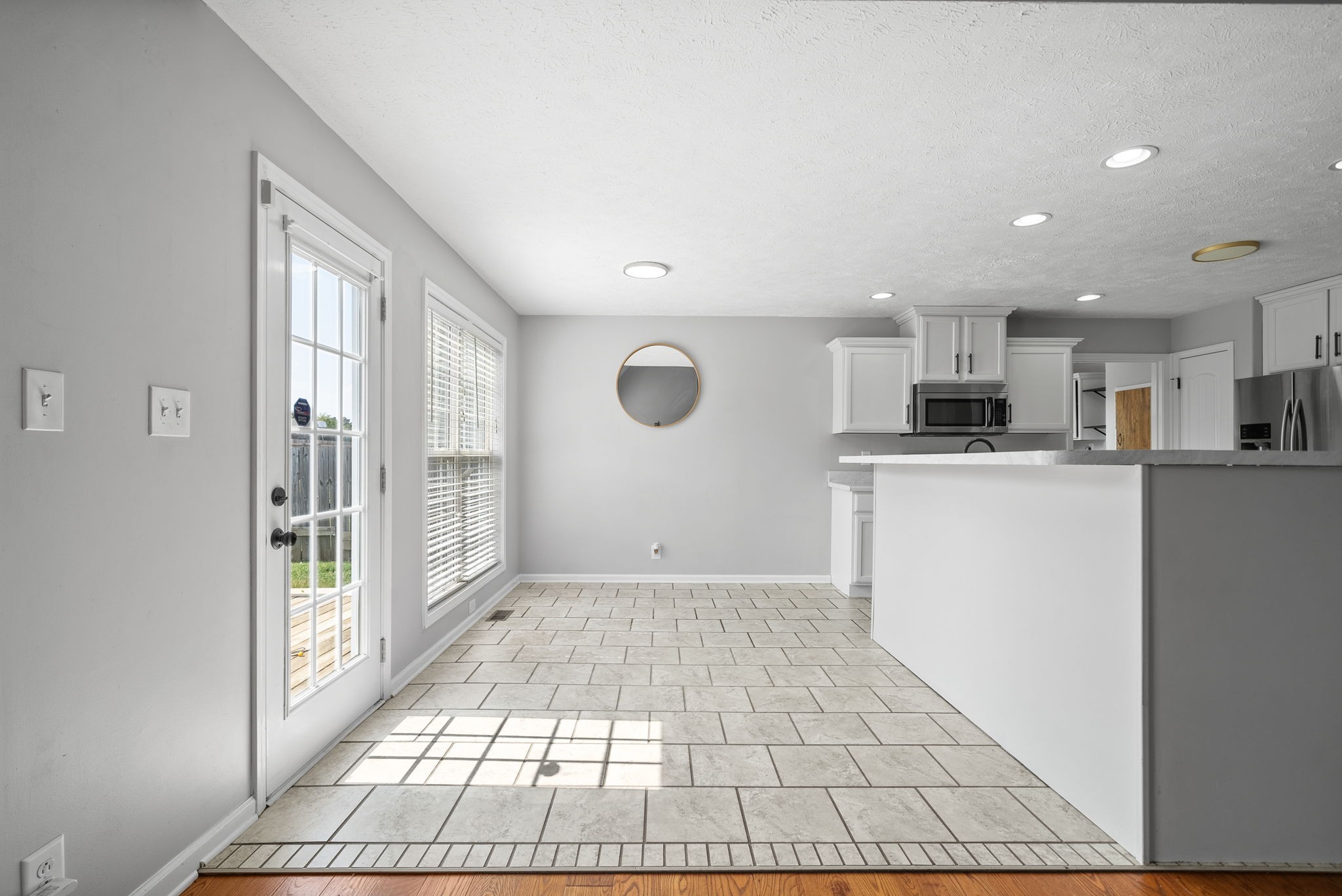 1538 Cobra Ln