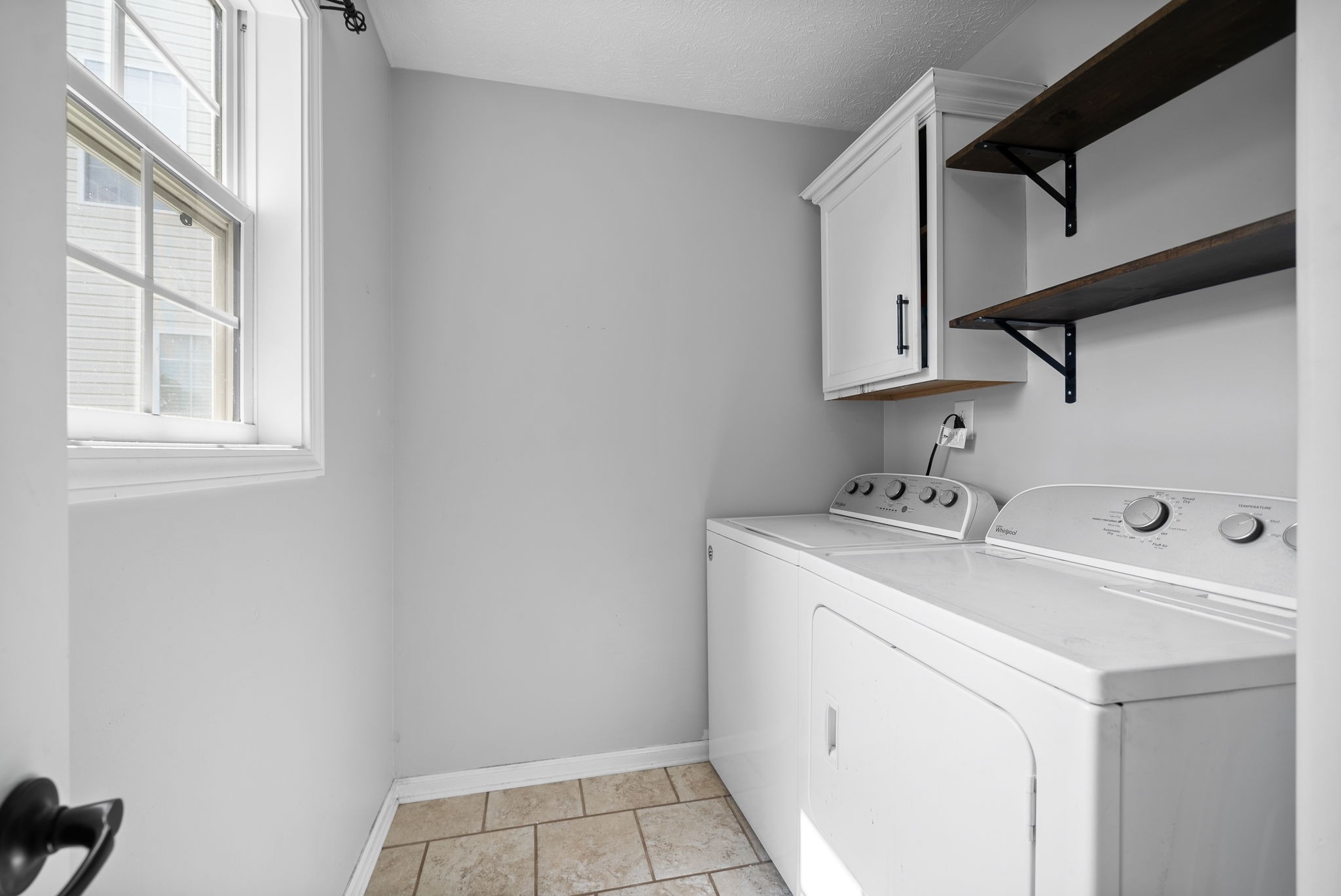 1538 Cobra Ln