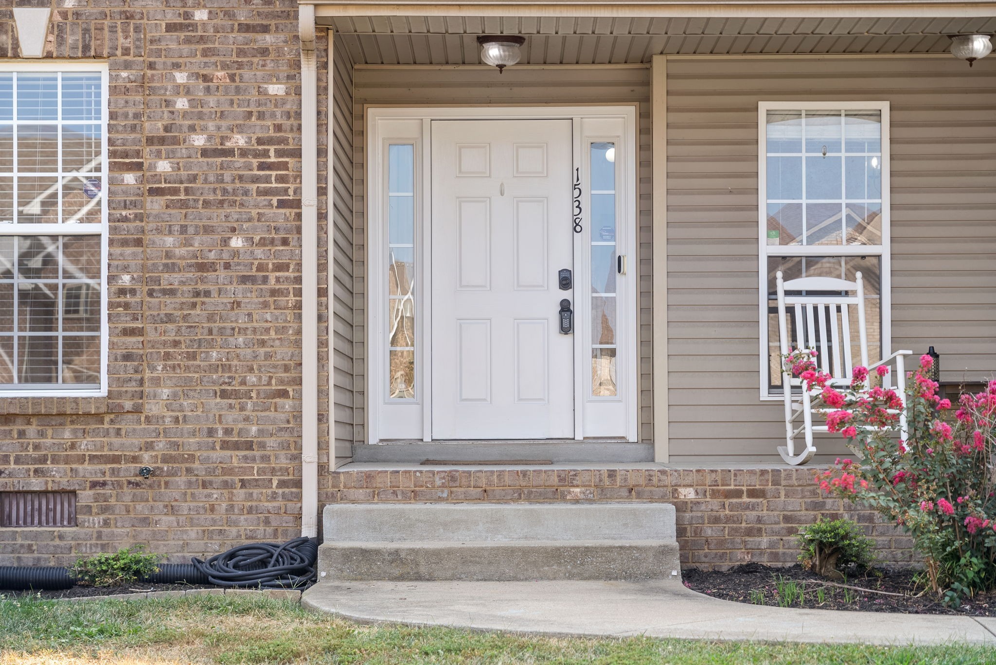 1538 Cobra Ln