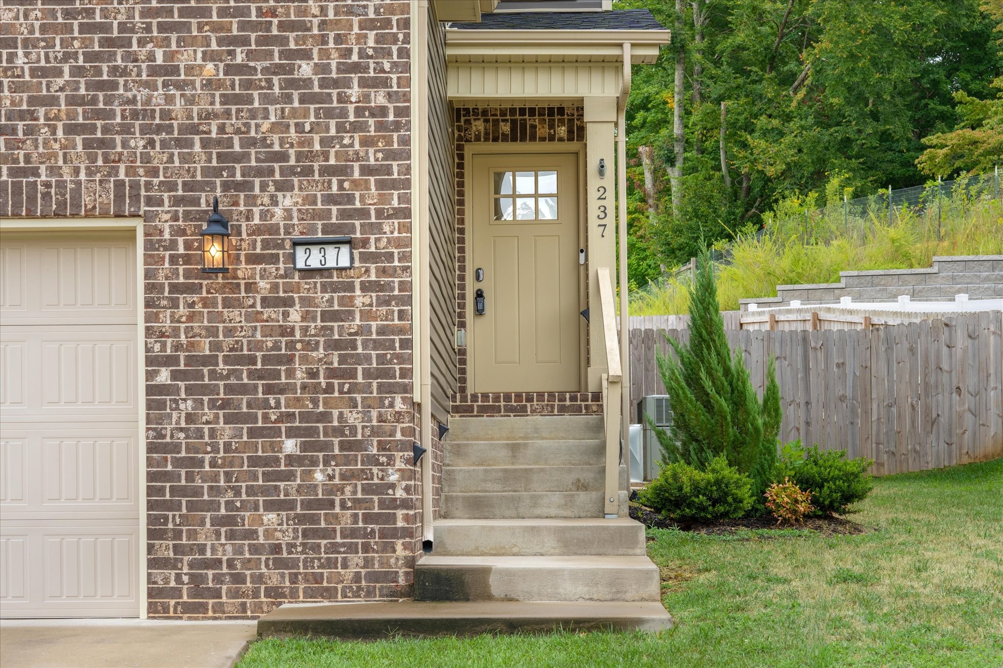 237 Wade Hampton Ln