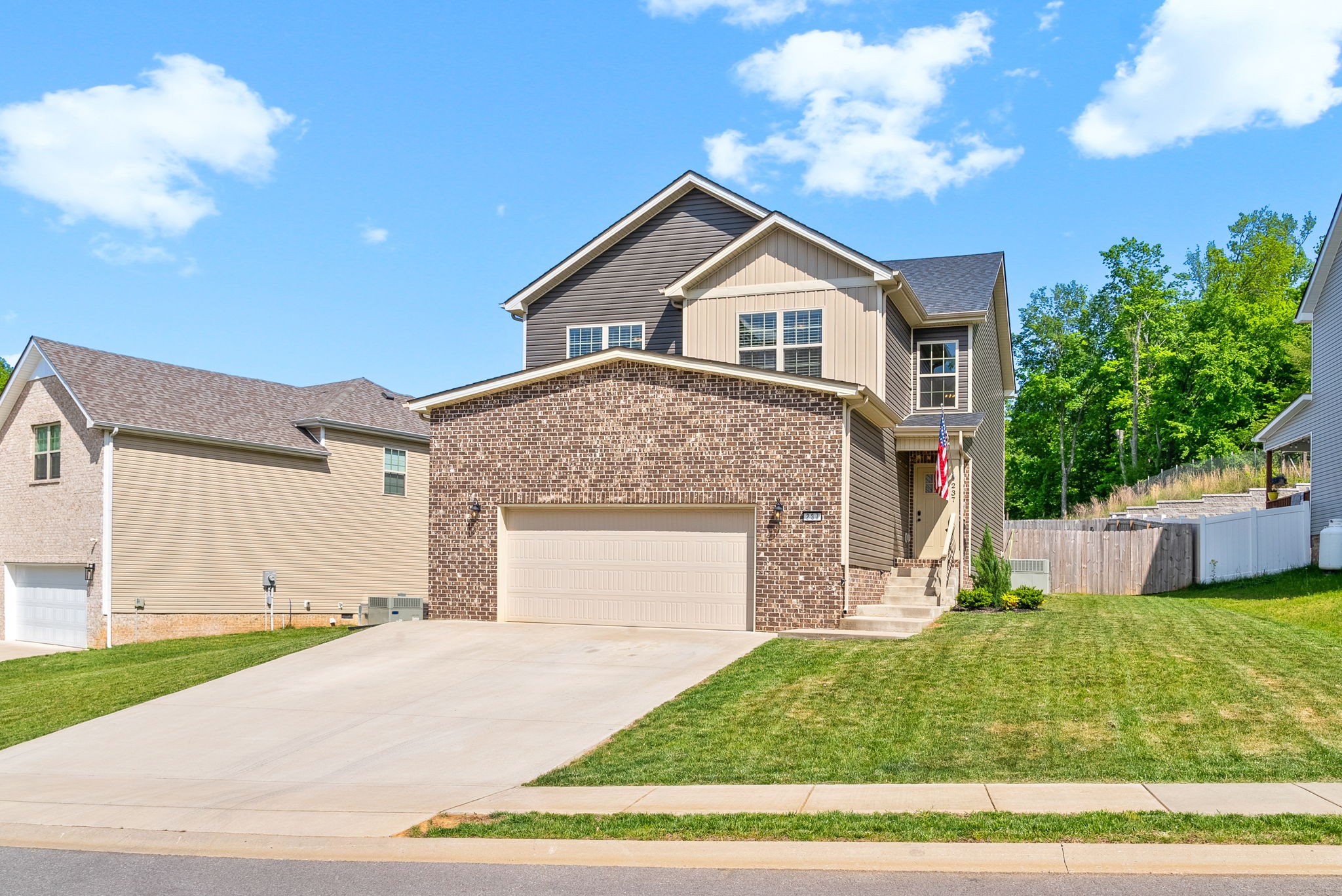 237 Wade Hampton Ln