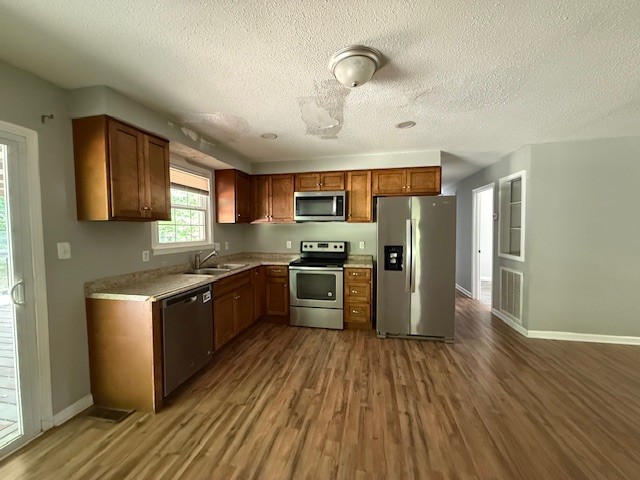 1876 Mimi Rd