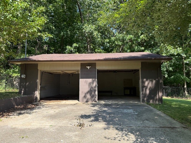1876 Mimi Rd
