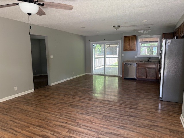 1876 Mimi Rd