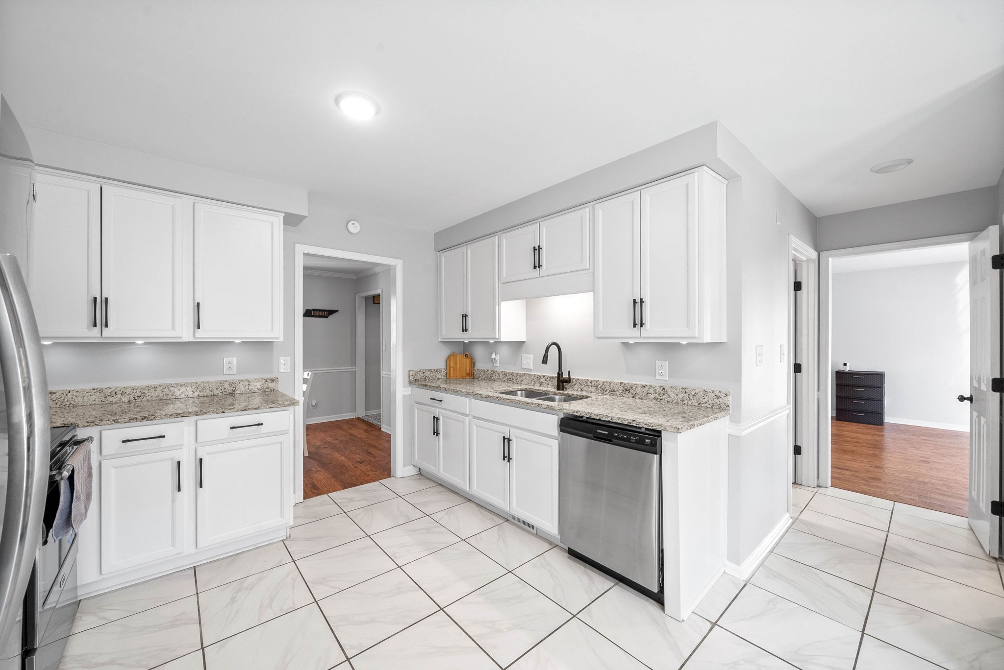 1911 Claymont Dr