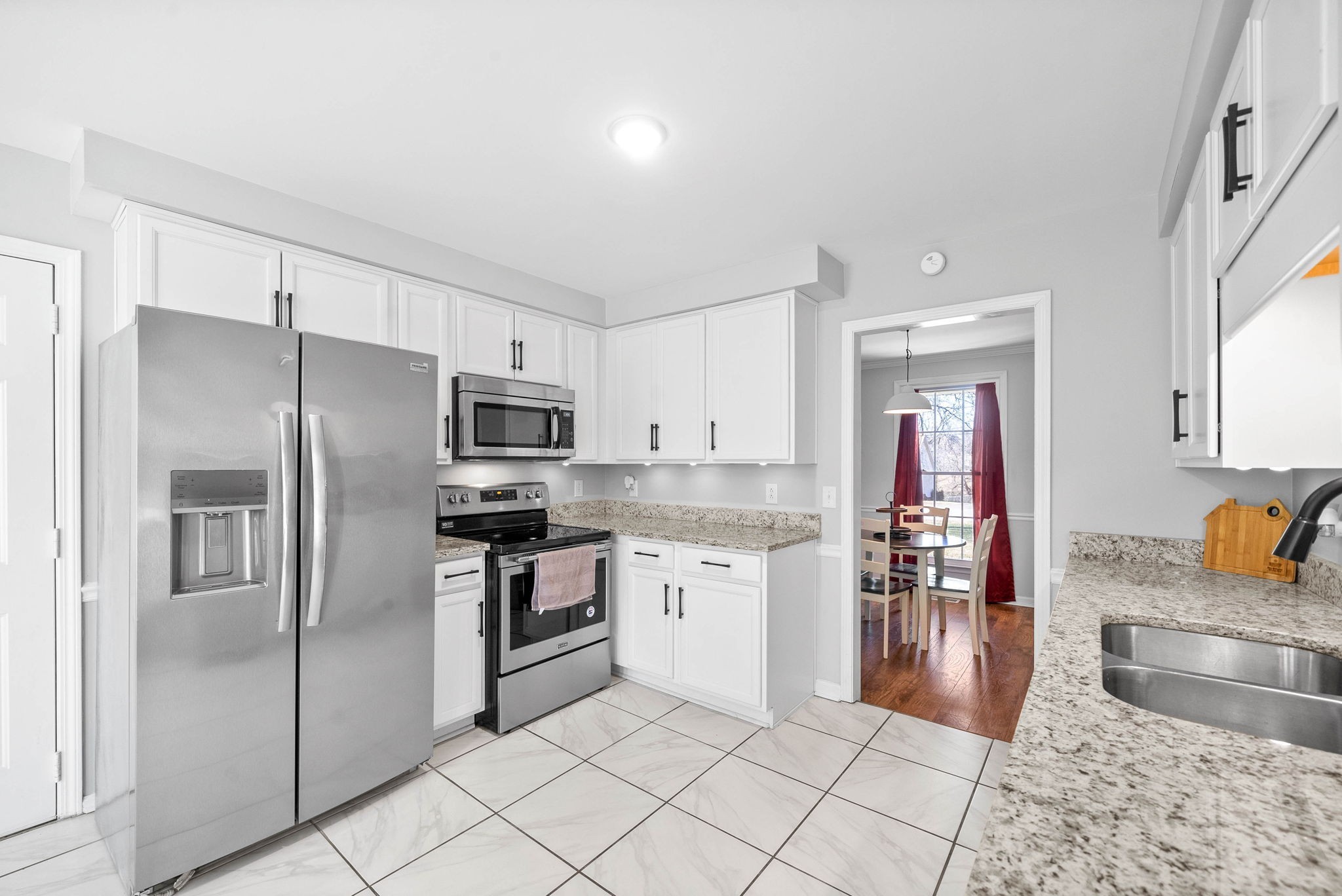 1911 Claymont Dr
