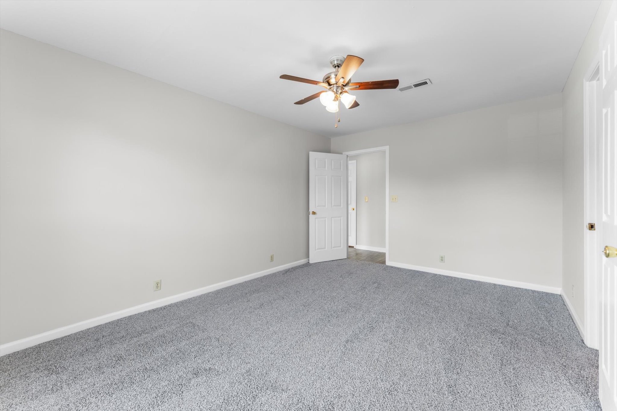 1100 Keith Ave