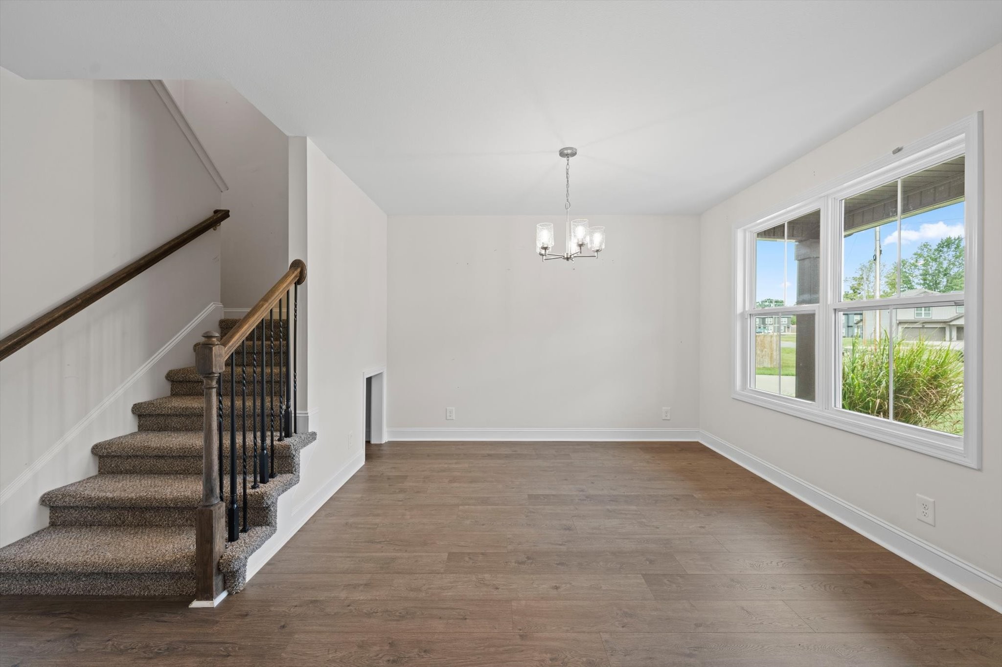 210 Notgrass Rd