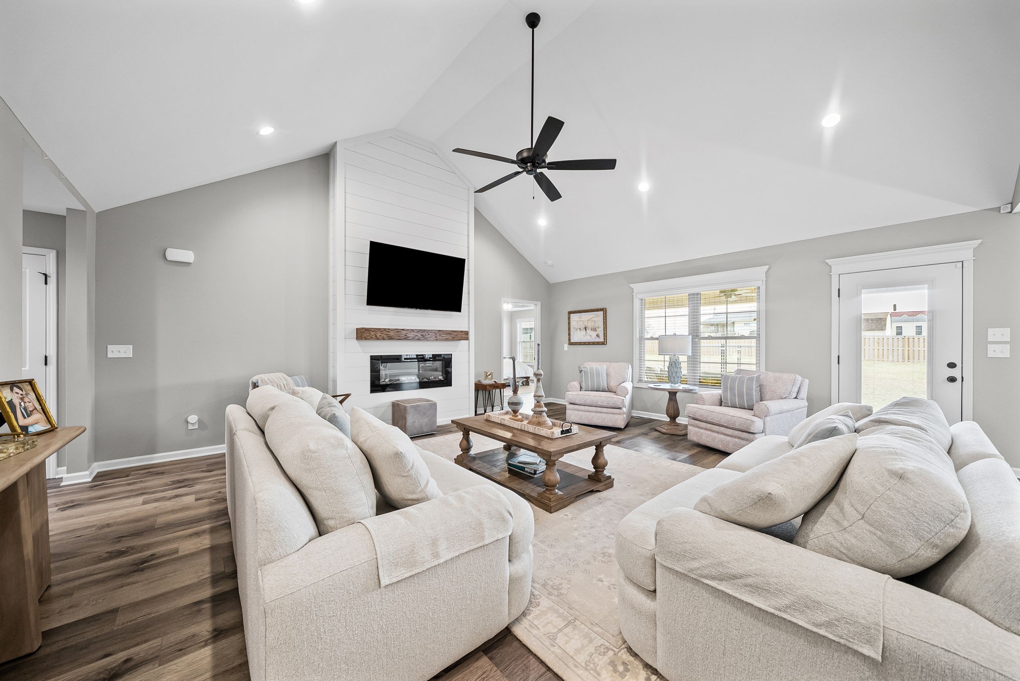 623 North Ridge Dr