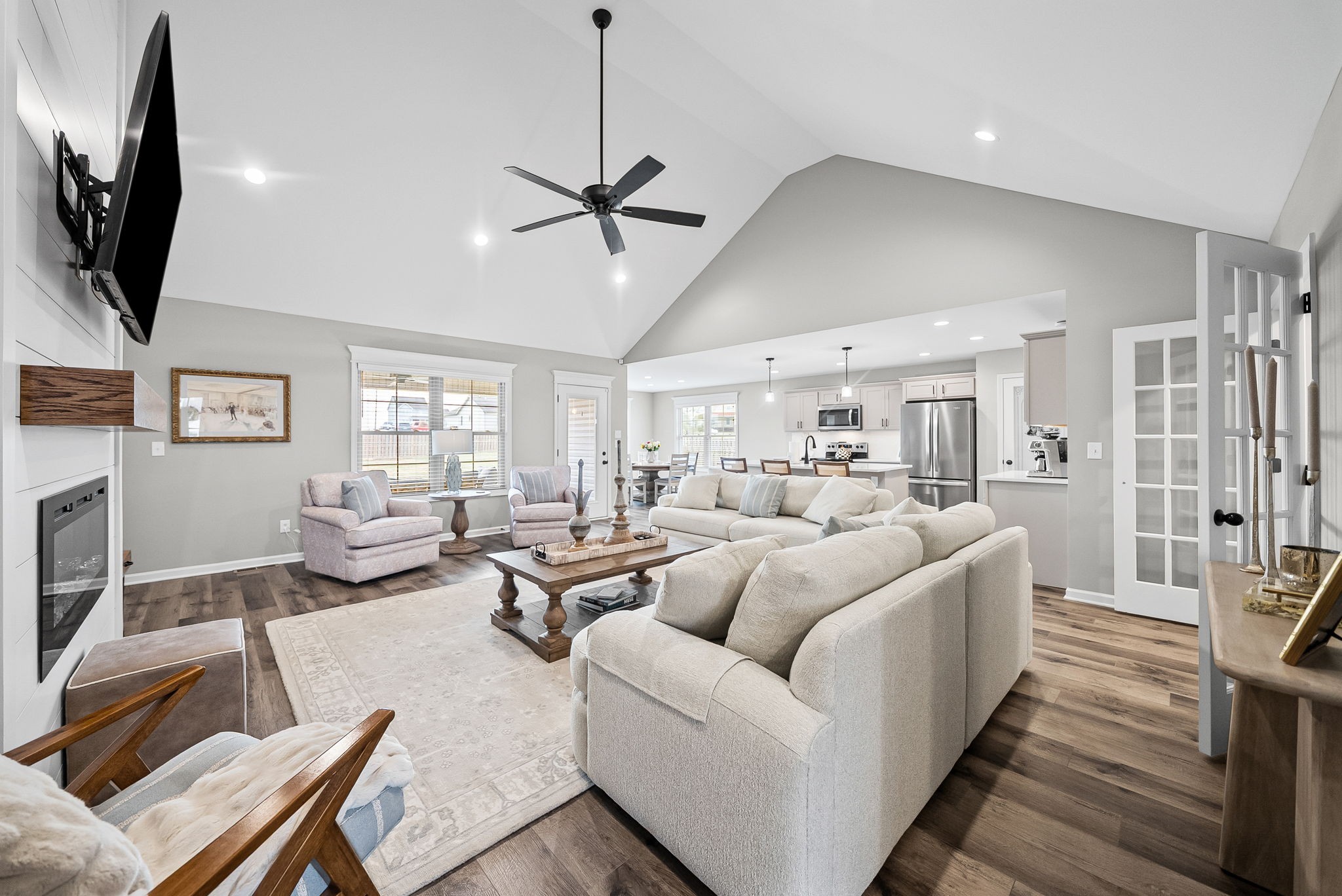 623 North Ridge Dr